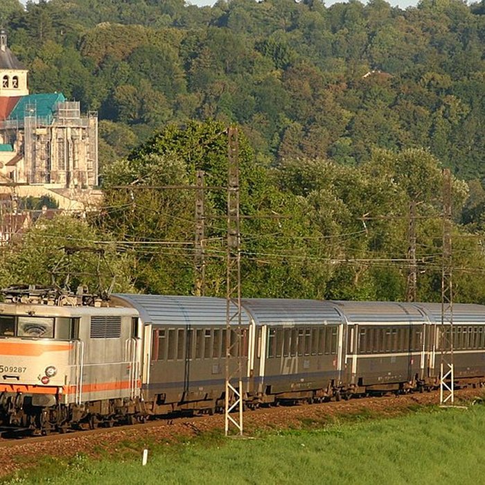 Photo de Église Saint-Pierre de Tonnerre