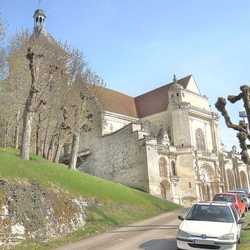 Église Saint-Pierre de Tonnerre