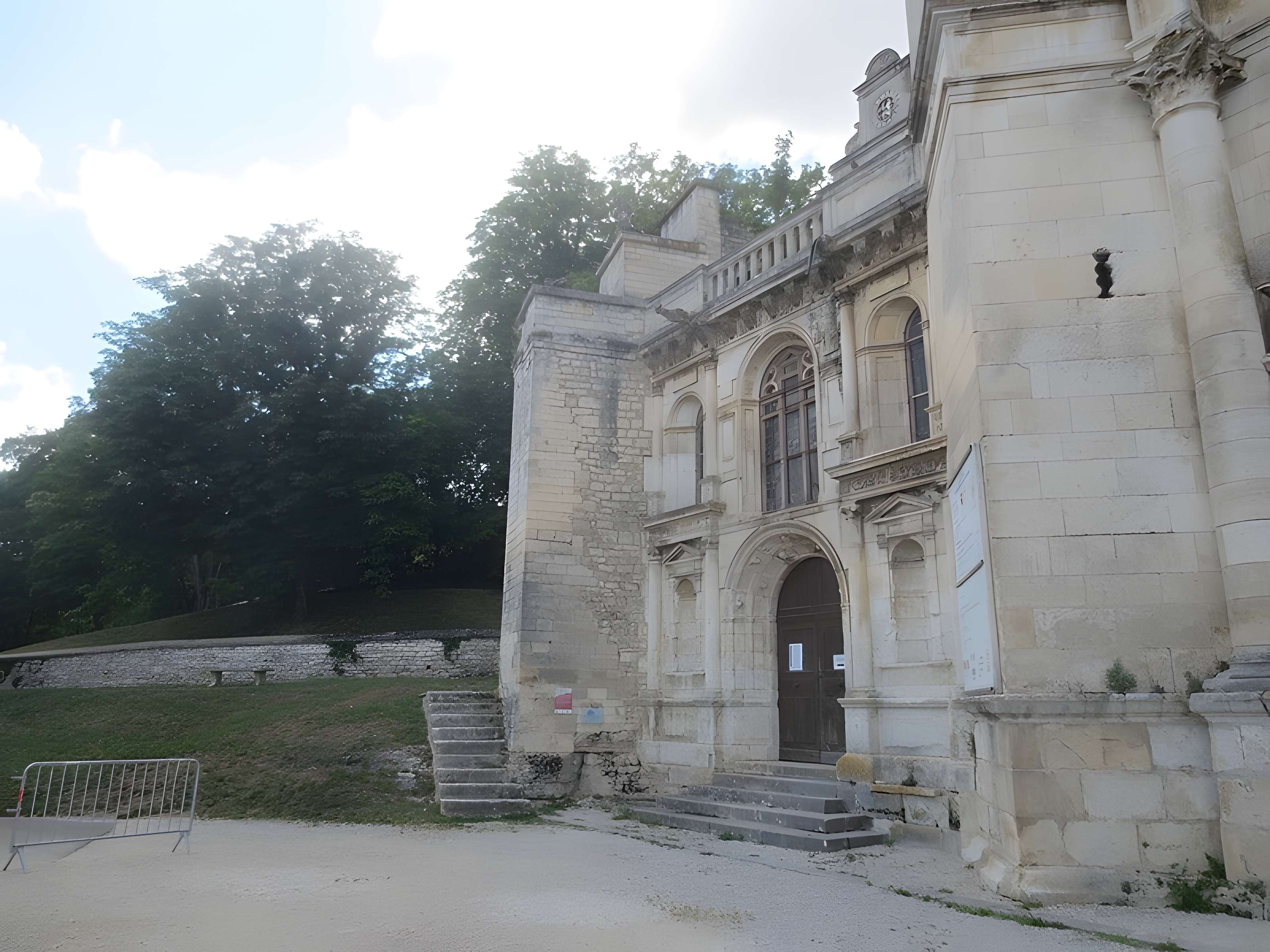 Église Saint-Pierre de Tonnerre