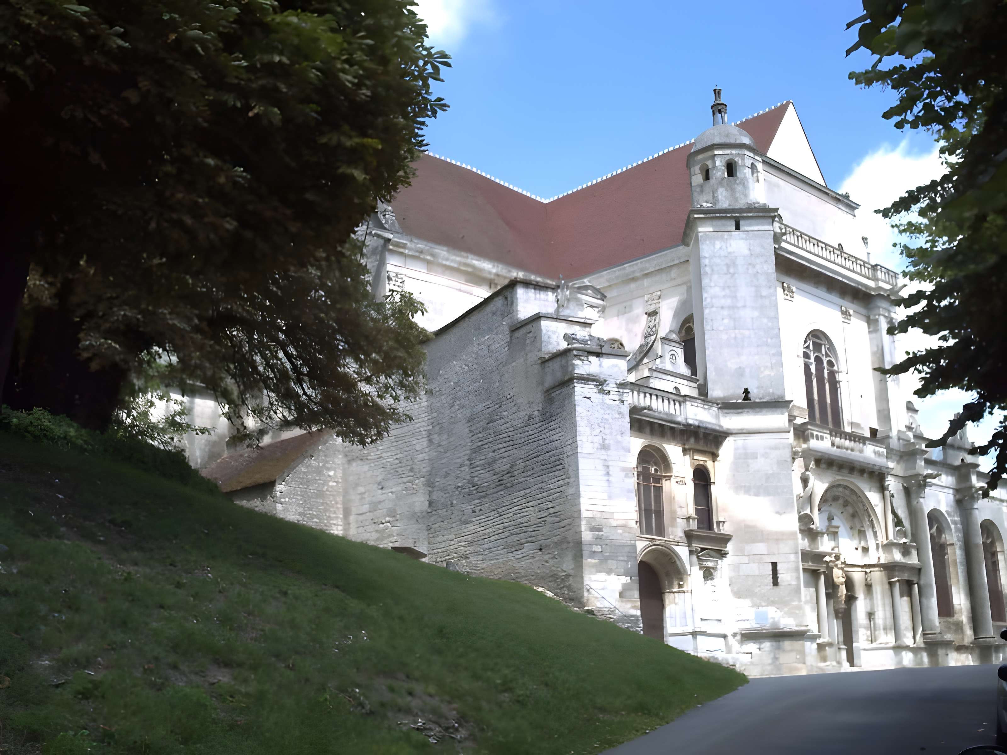 Église Saint-Pierre de Tonnerre