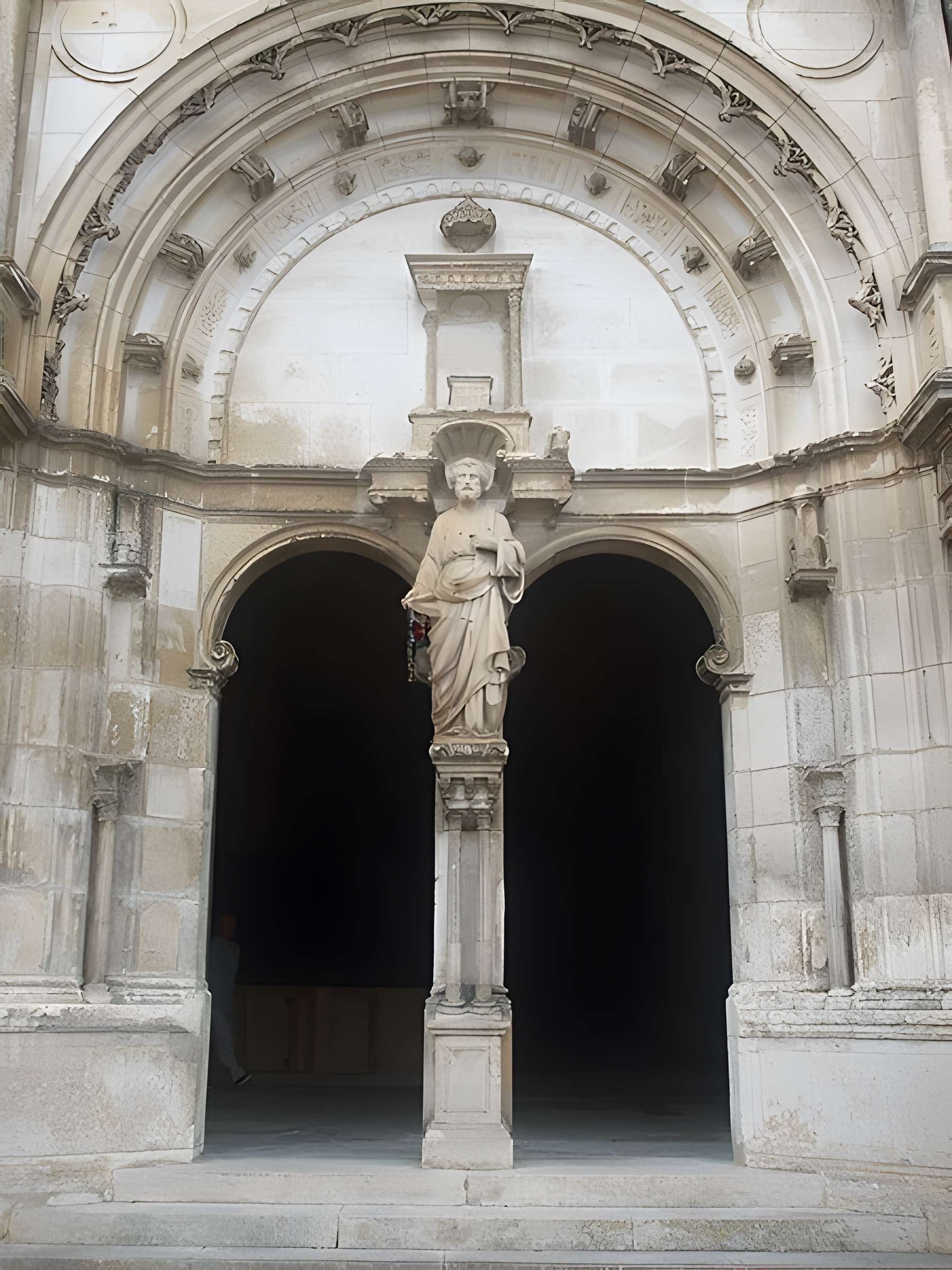 Église Saint-Pierre de Tonnerre