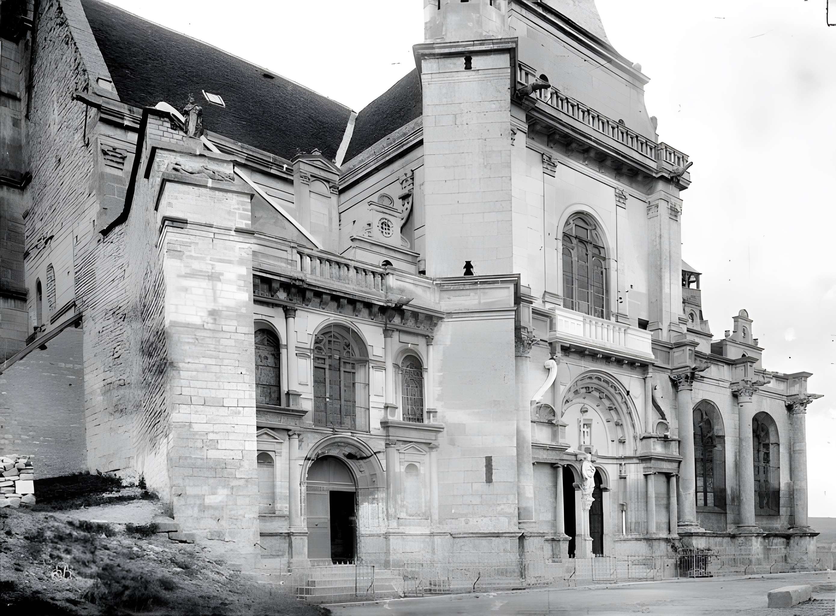 Église Saint-Pierre de Tonnerre