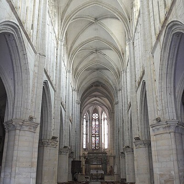 Photo de Église Saint-Pierre de Varzy
