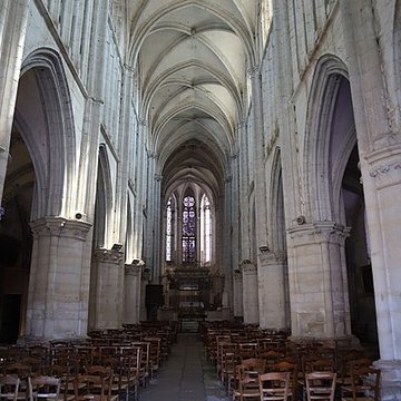 Église Saint-Pierre de Varzy