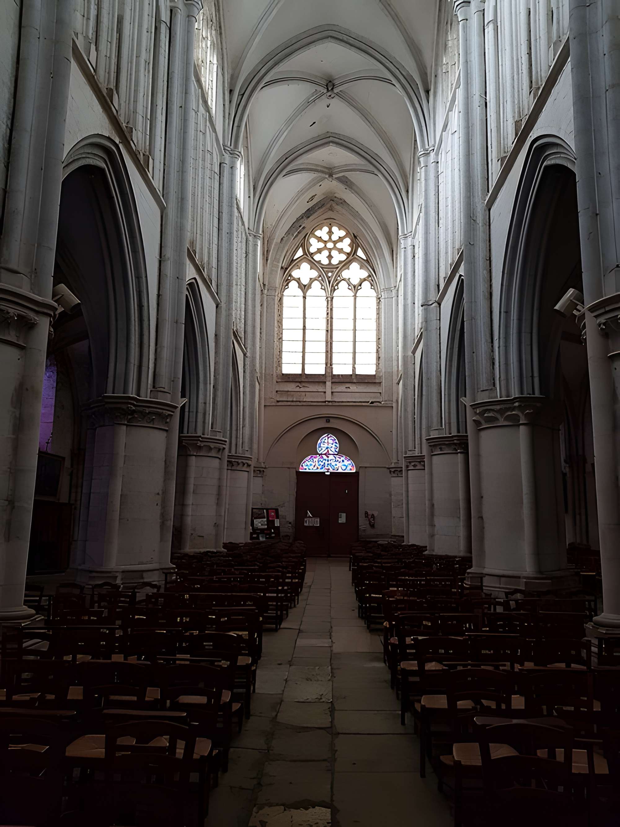 Église Saint-Pierre de Varzy