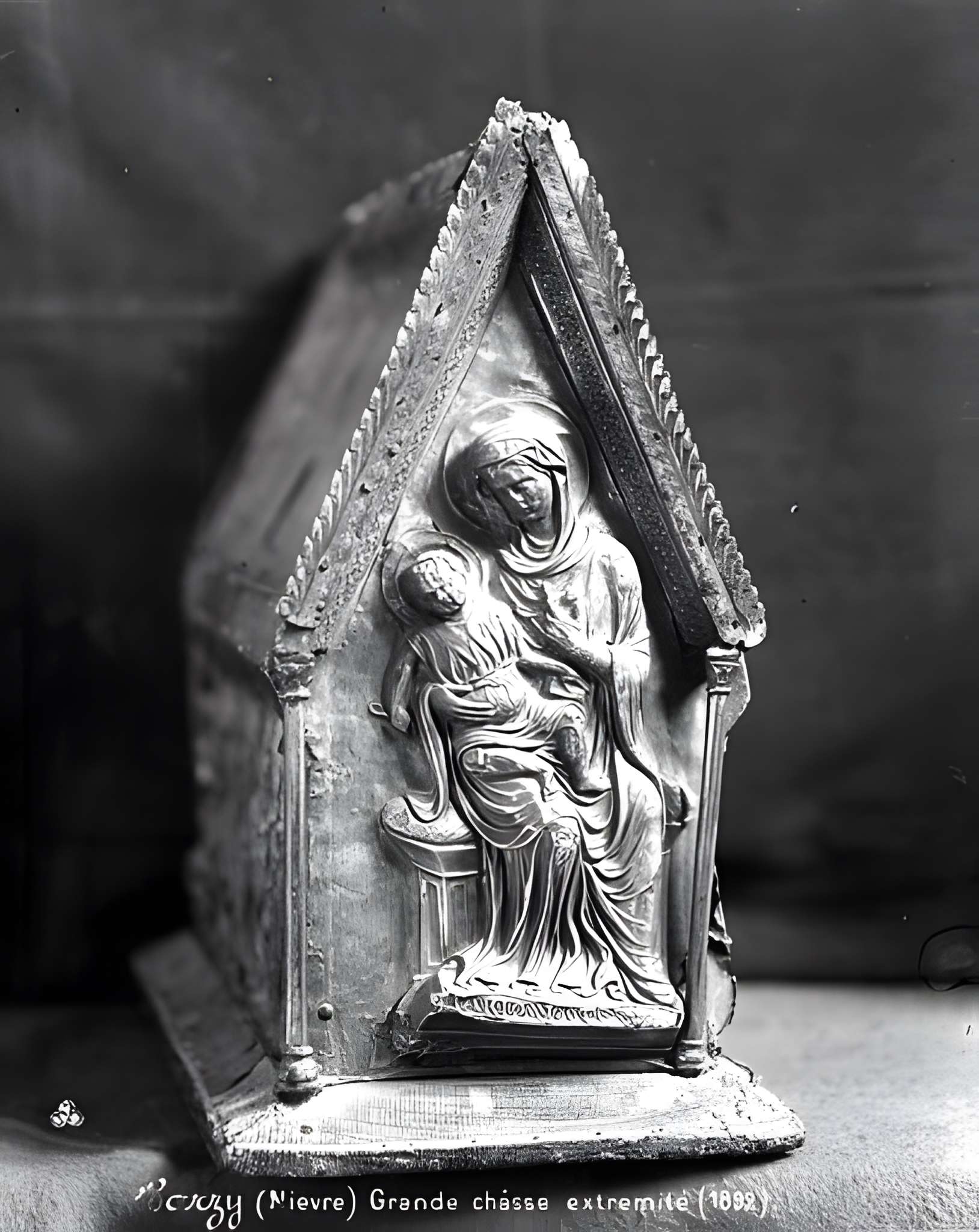 Église Saint-Pierre de Varzy