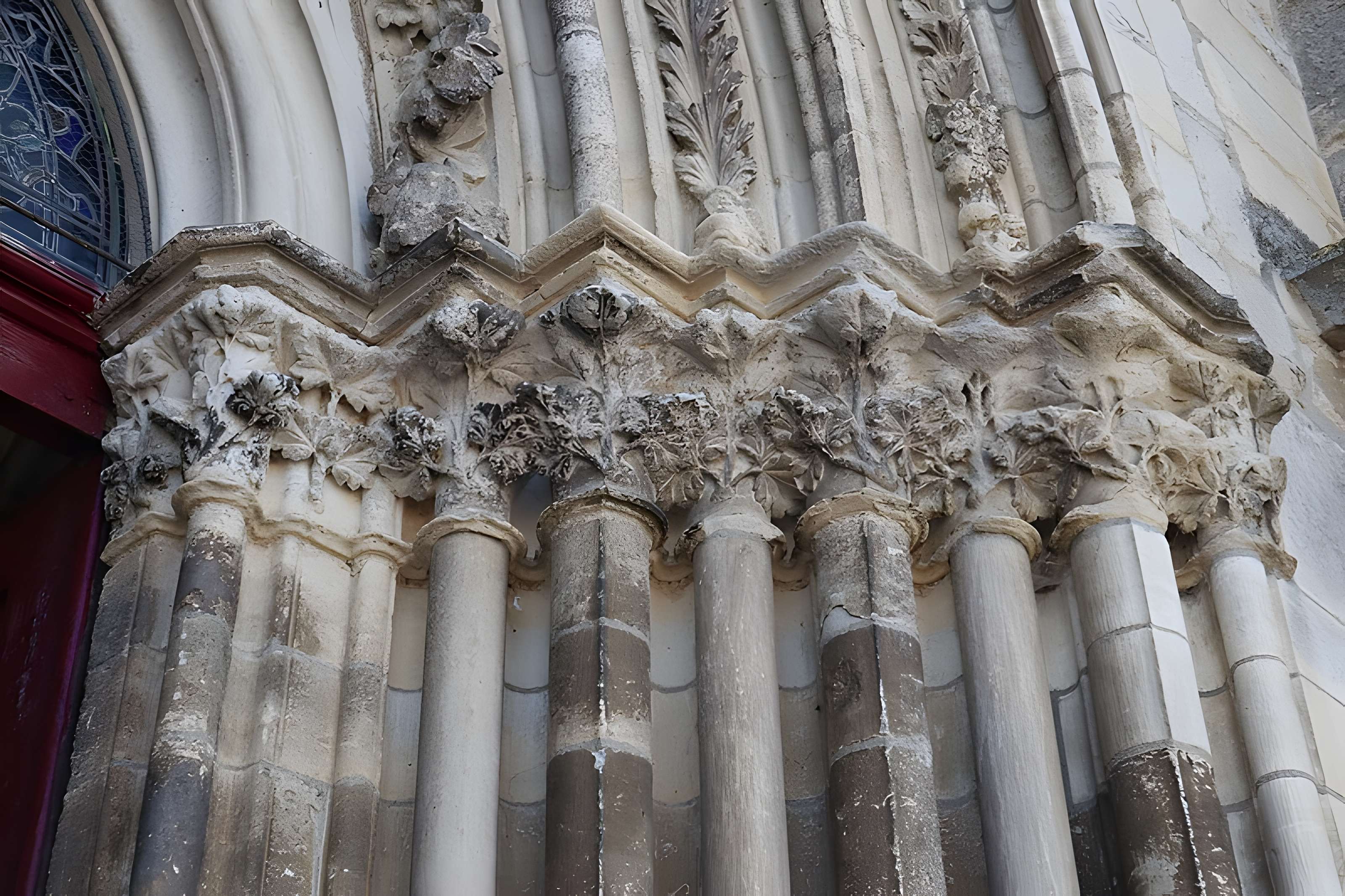 Église Saint-Pierre de Varzy