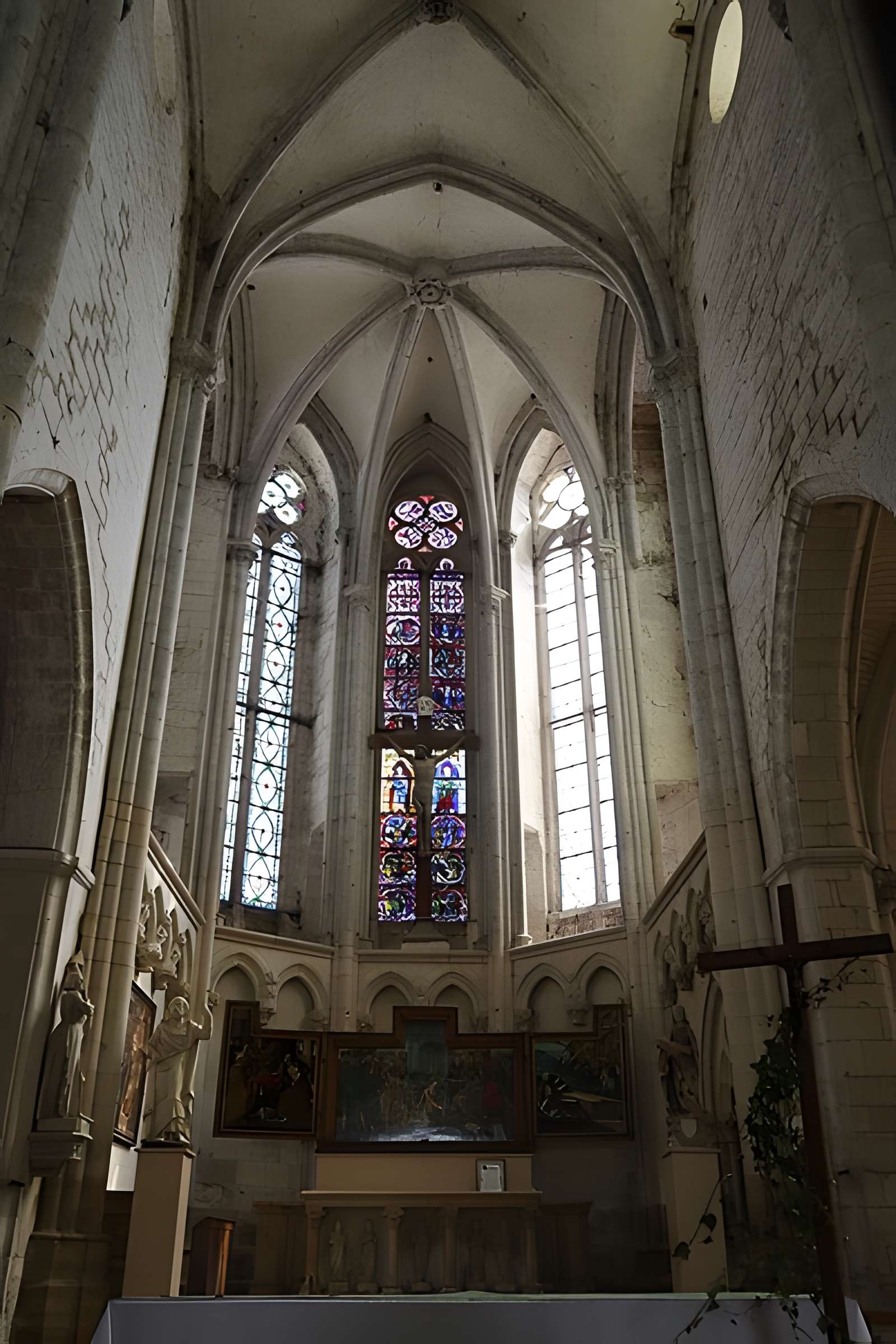 Église Saint-Pierre de Varzy