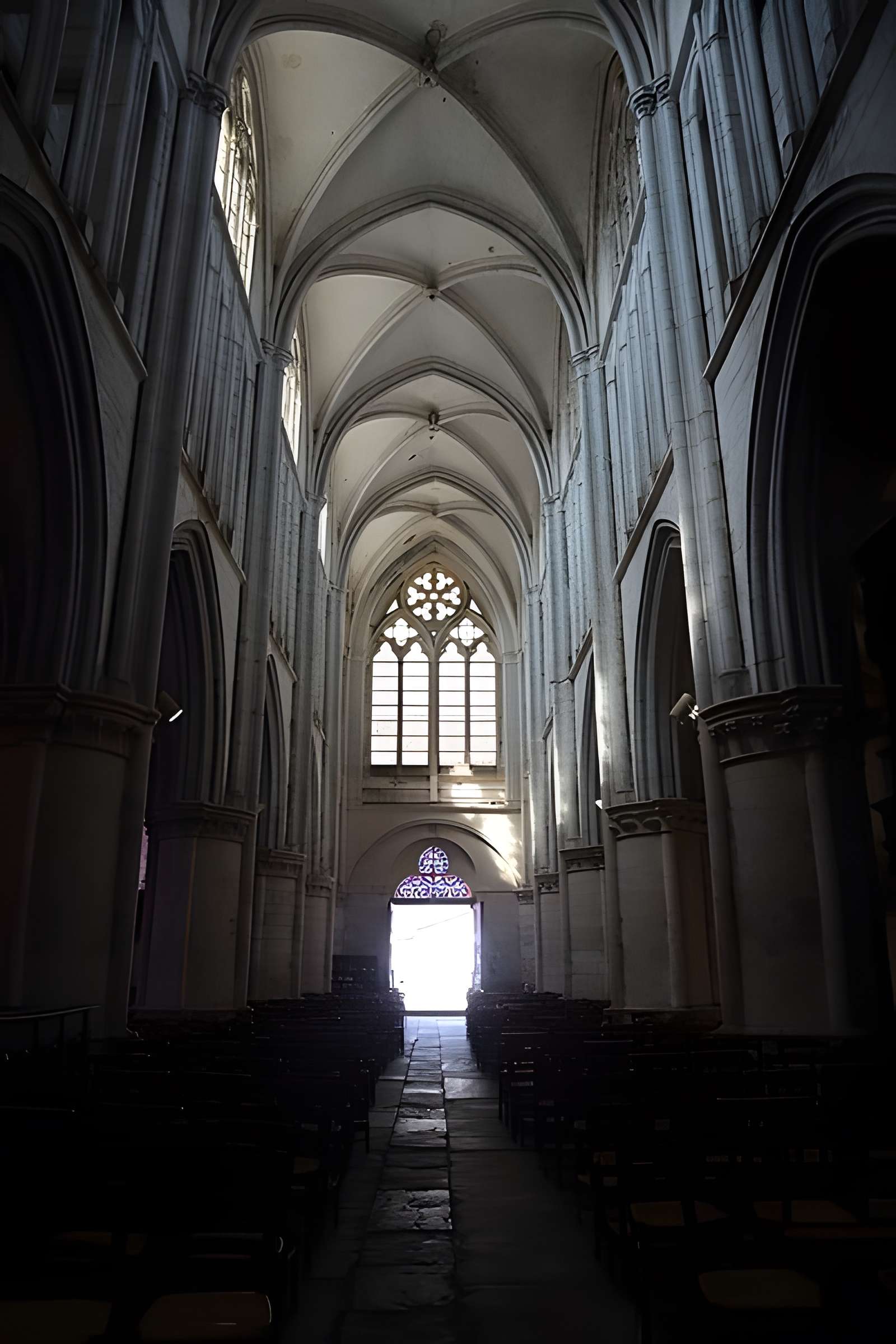 Église Saint-Pierre de Varzy