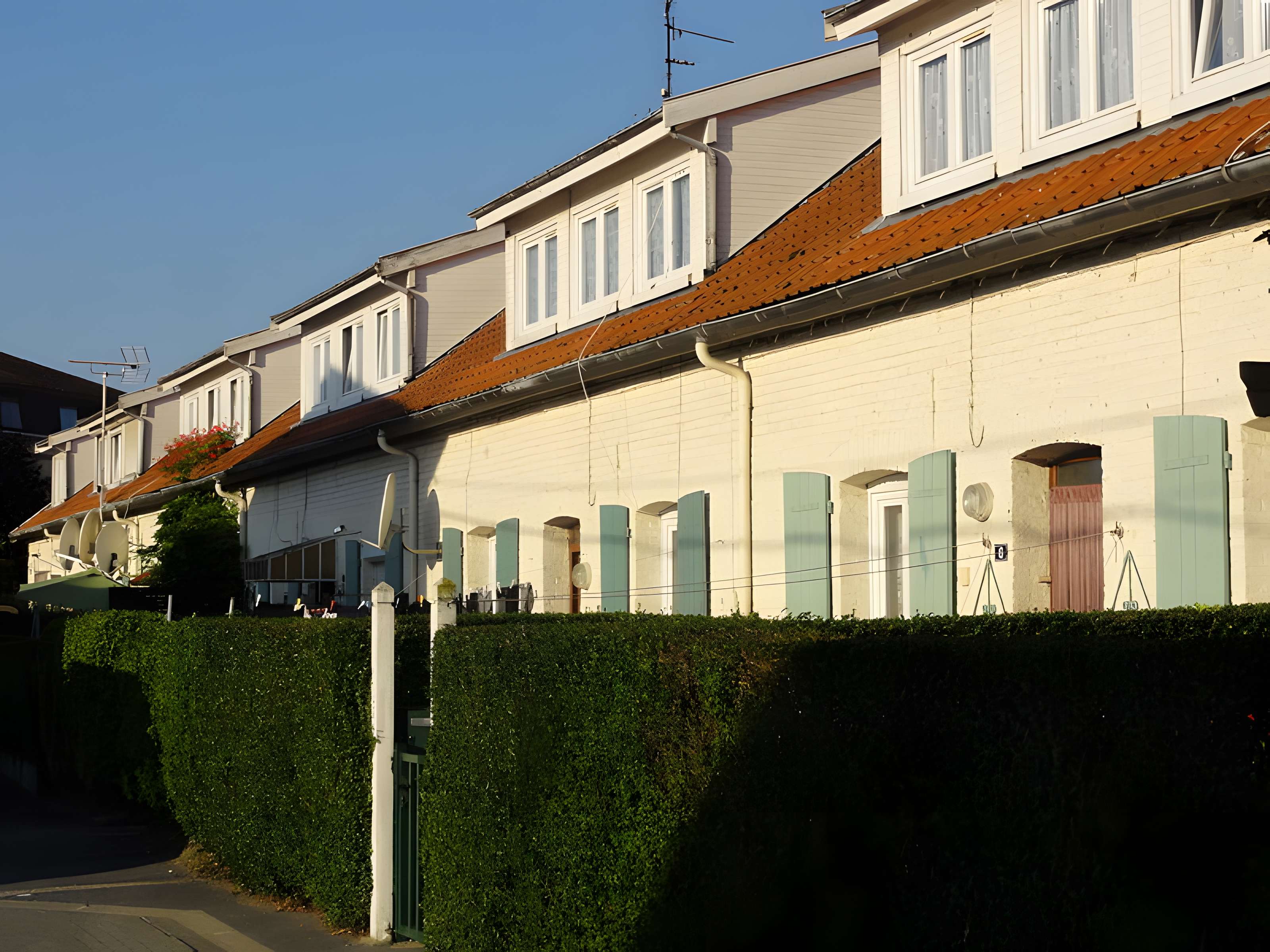 Ensemble du coron de l'église