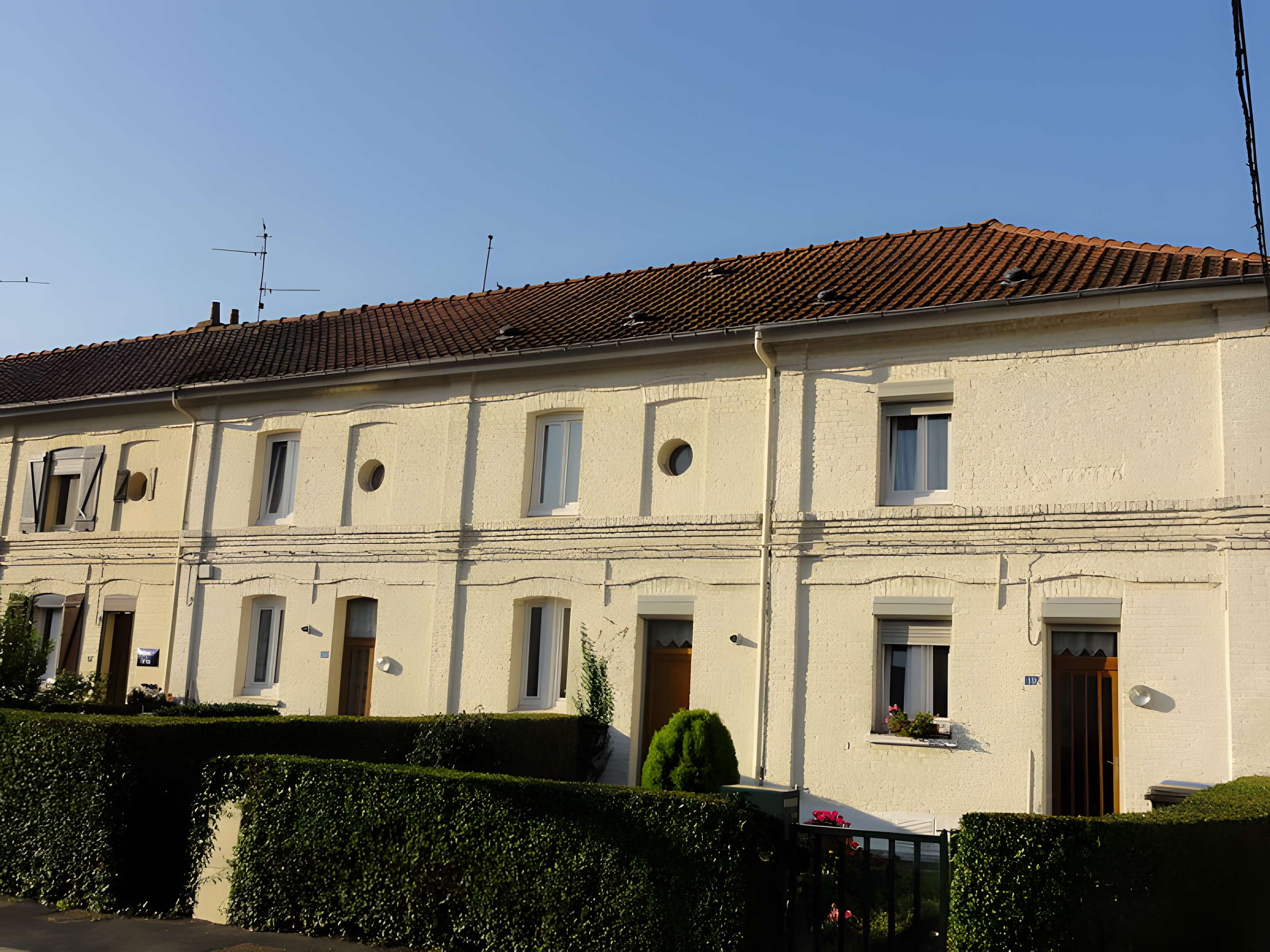 Ensemble du coron de l'église