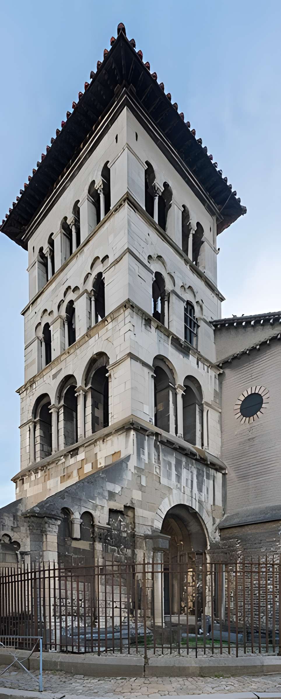 Église Saint-Pierre de Vienne