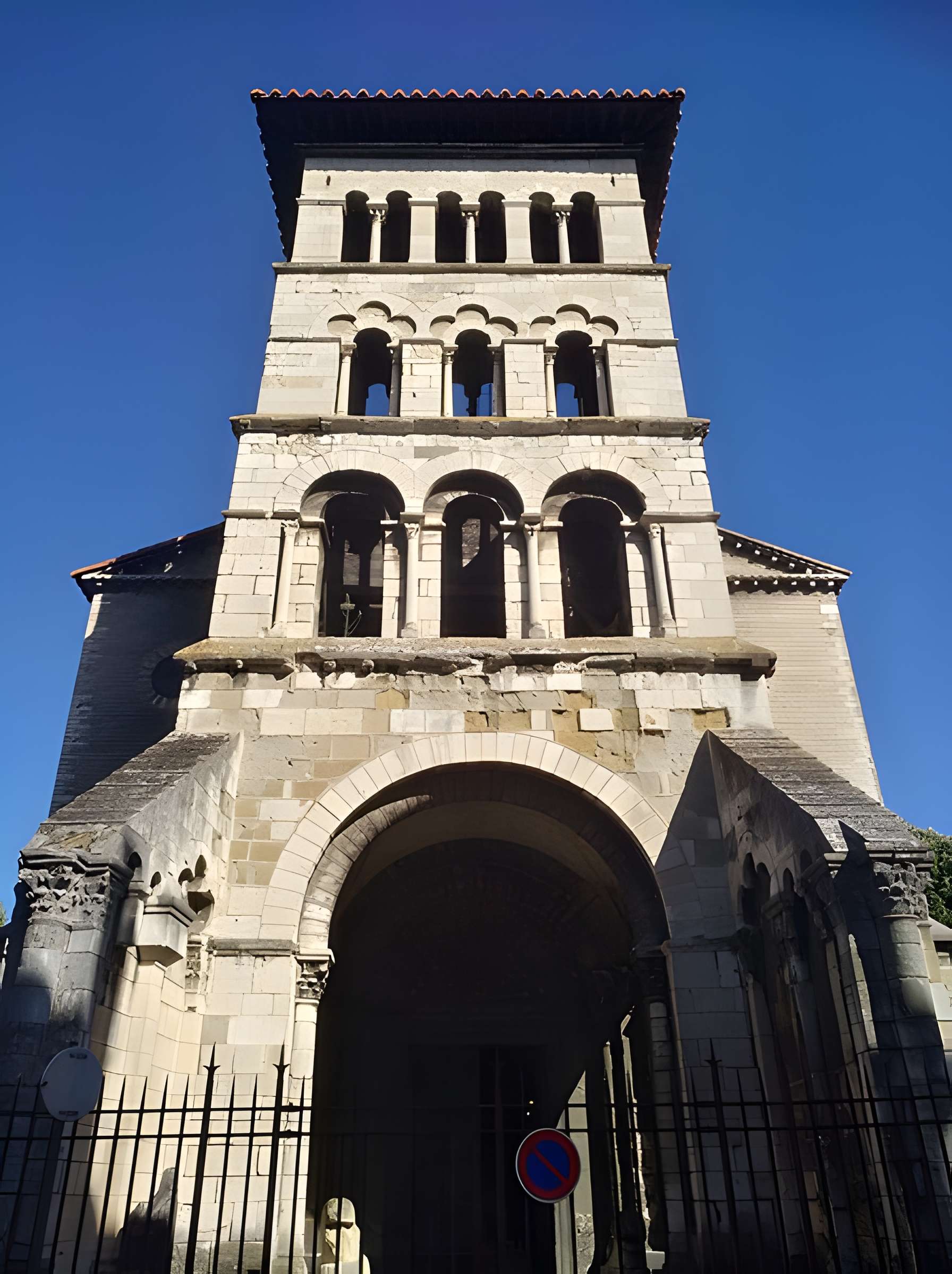 Église Saint-Pierre de Vienne