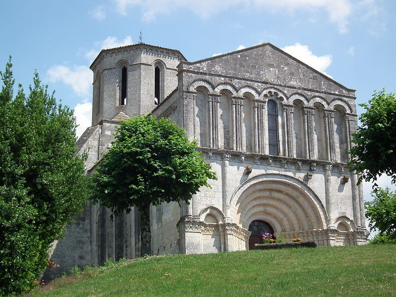 Photo de Église Saint-Pierre d'Échebrune