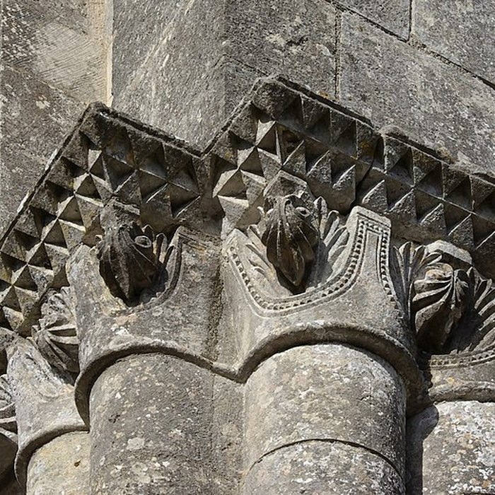 Photo de Église Saint-Pierre dÉchebrune