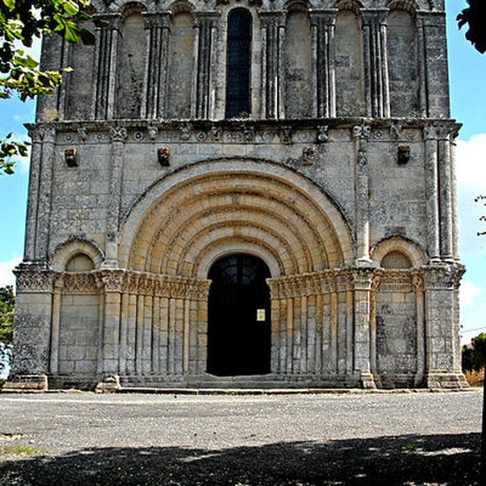 Photo de Église Saint-Pierre dÉchebrune