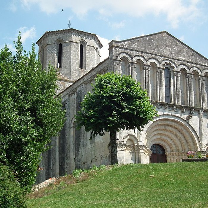 Photo de Église Saint-Pierre dÉchebrune