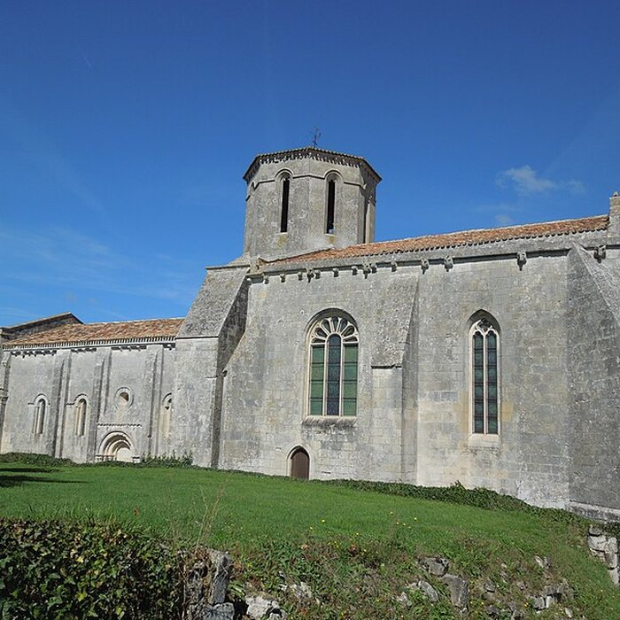 Photo de Église Saint-Pierre dÉchebrune