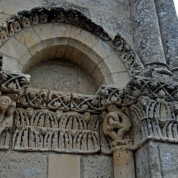 Église Saint-Pierre dÉchebrune