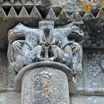 Église Saint-Pierre dÉchebrune