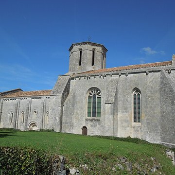 Église Saint-Pierre dÉchebrune