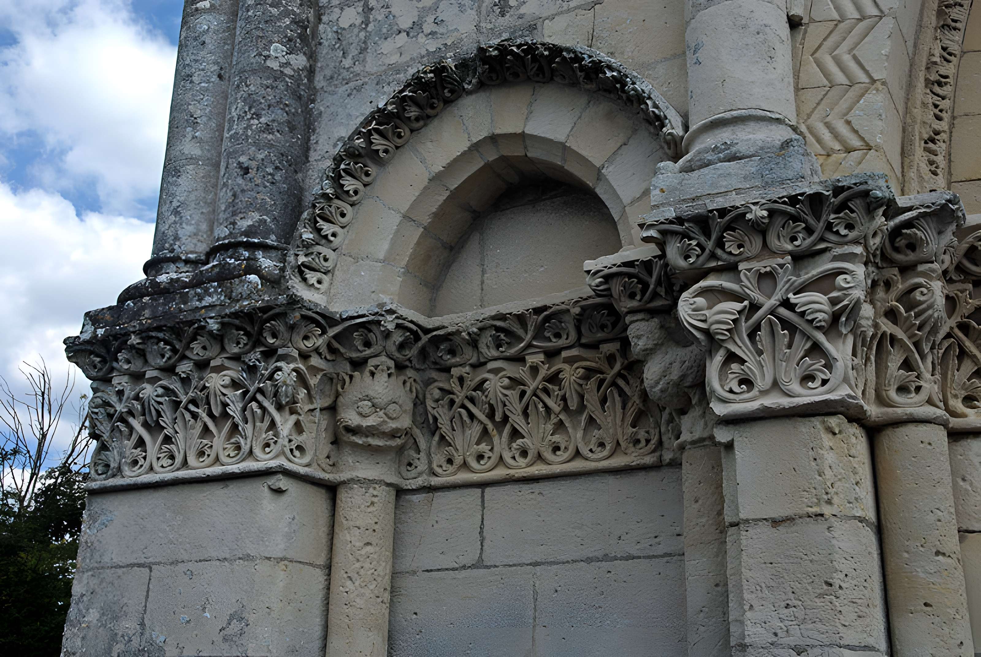 Église Saint-Pierre d'Échebrune