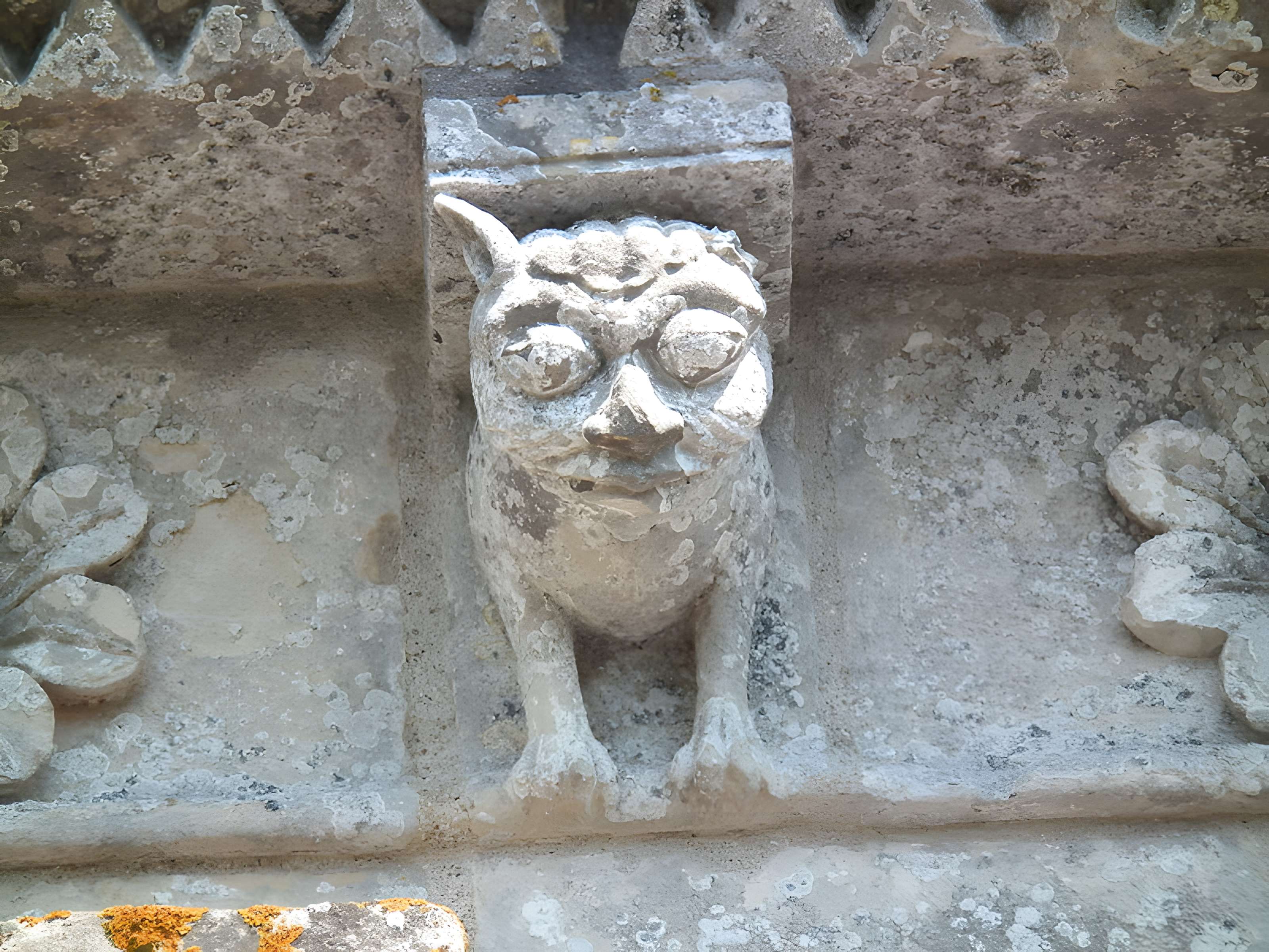 Église Saint-Pierre d'Échebrune