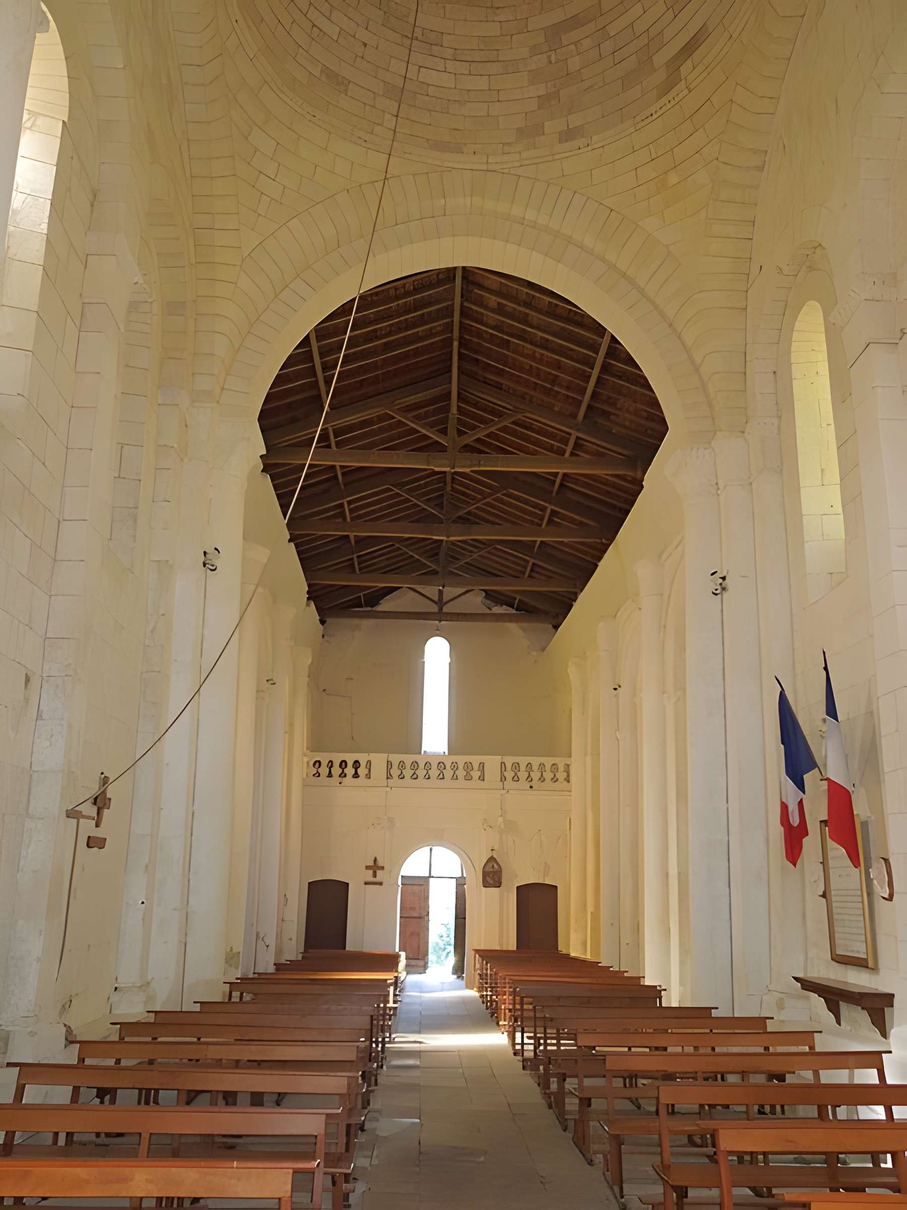 Église Saint-Pierre d'Échebrune