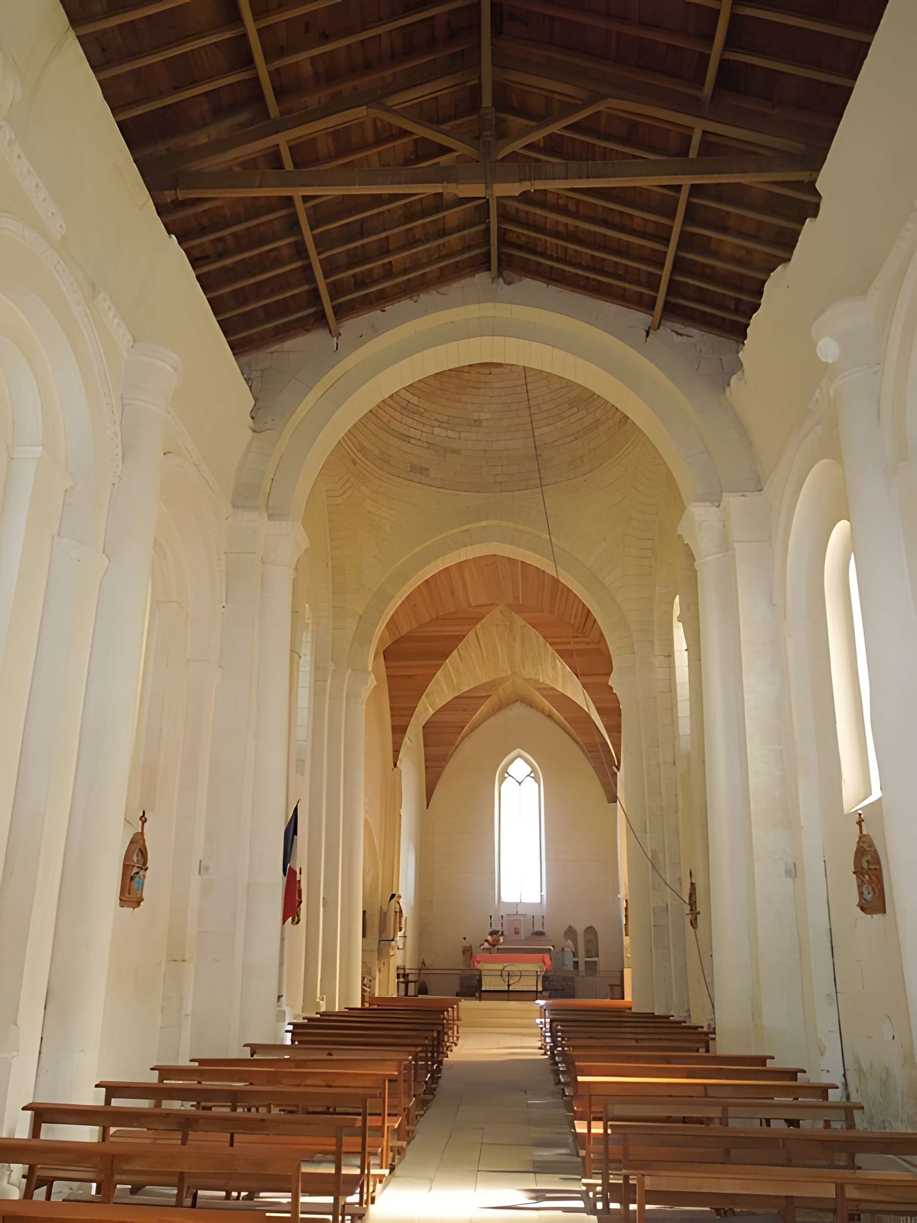 Église Saint-Pierre d'Échebrune