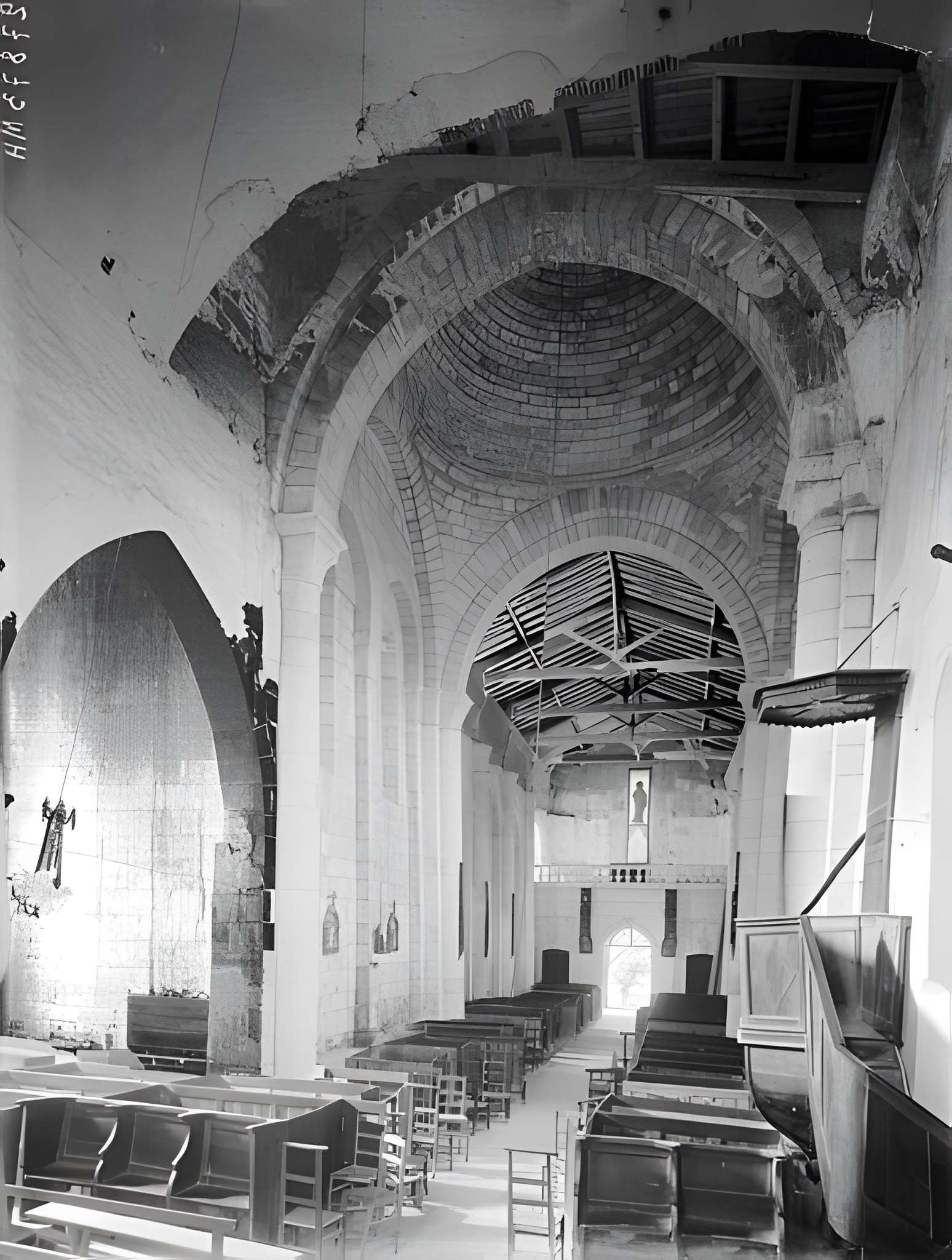 Église Saint-Pierre d'Échebrune
