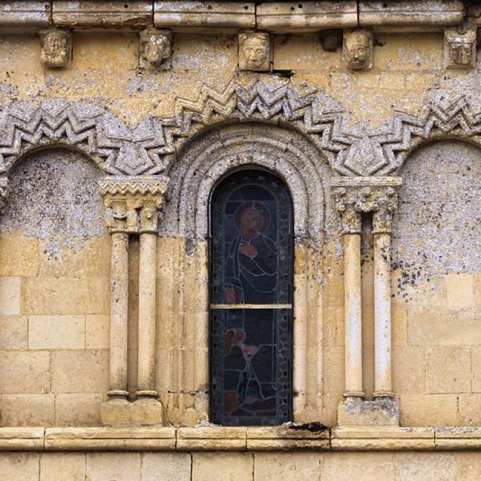 Photo de Église Saint-Pierre dOuézy