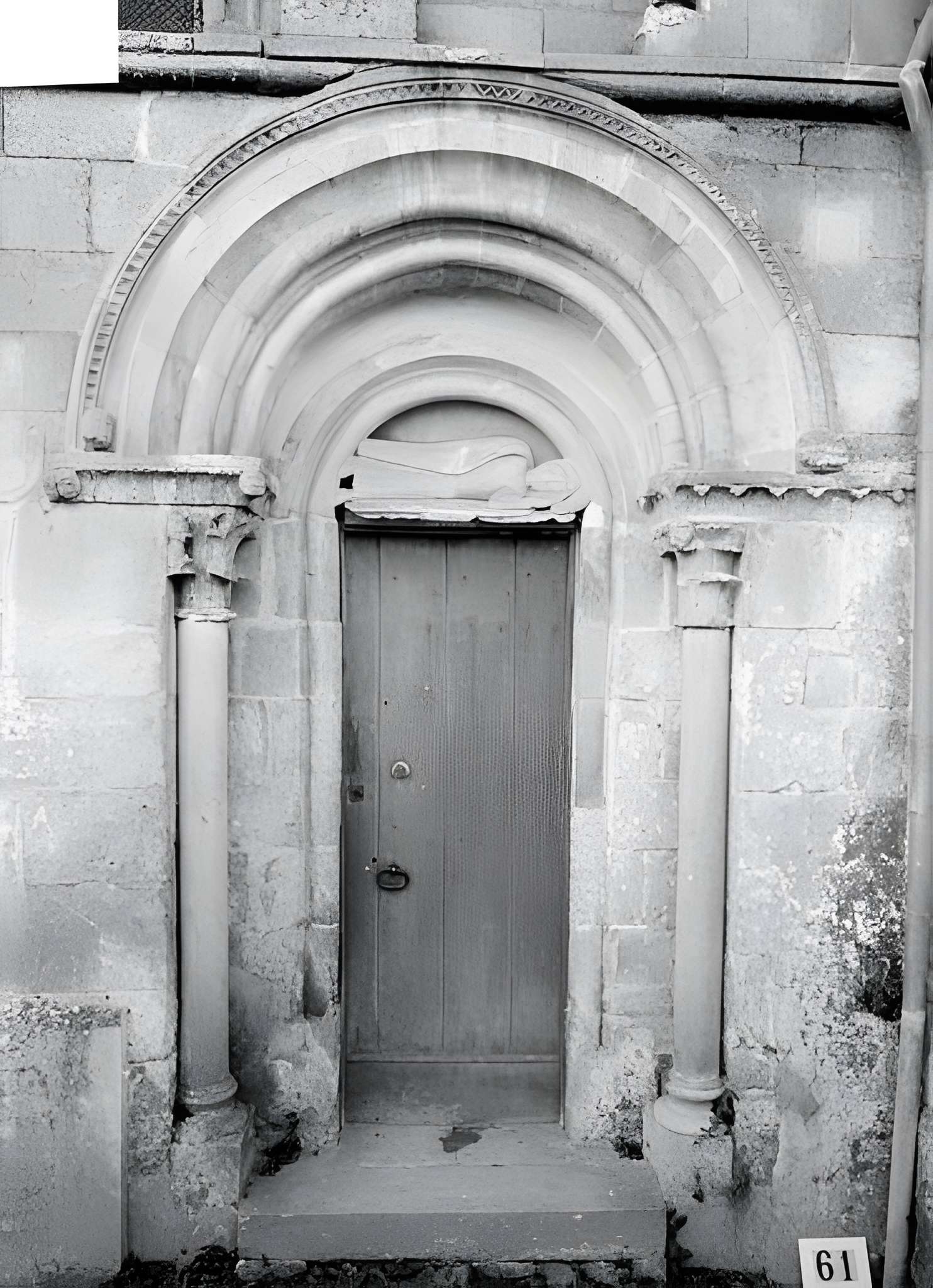 Église Saint-Pierre d'Ouézy