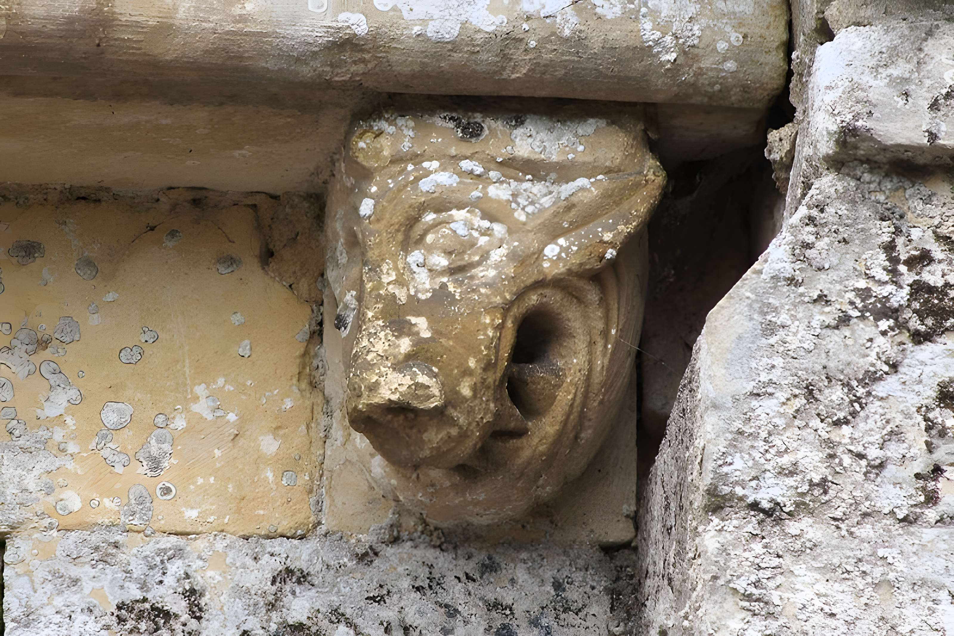 Église Saint-Pierre d'Ouézy