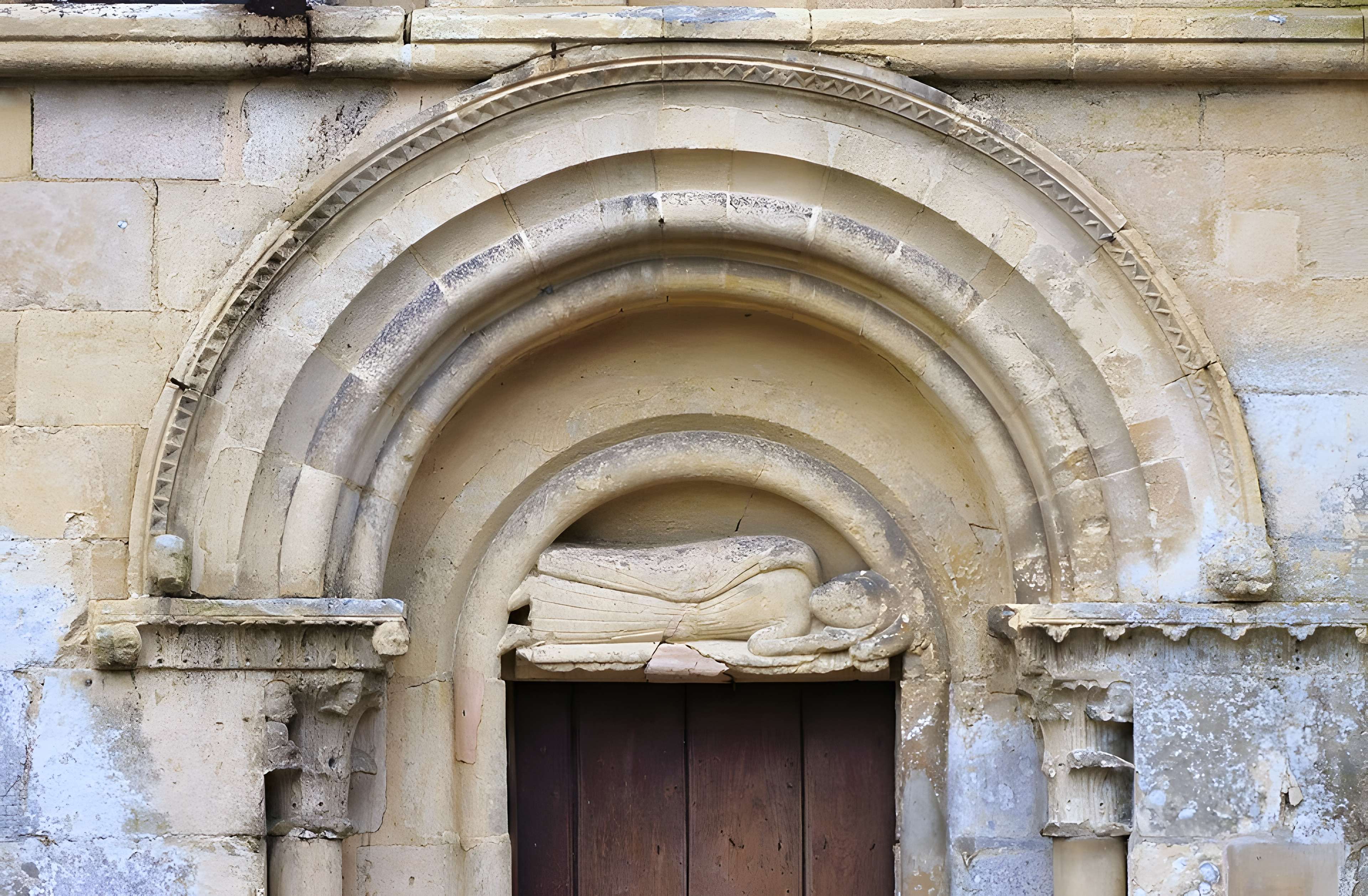Église Saint-Pierre d'Ouézy