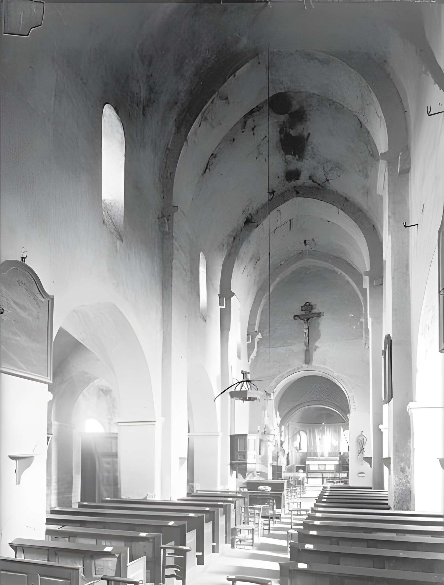 Église Saint-Pierre d'Uchizy