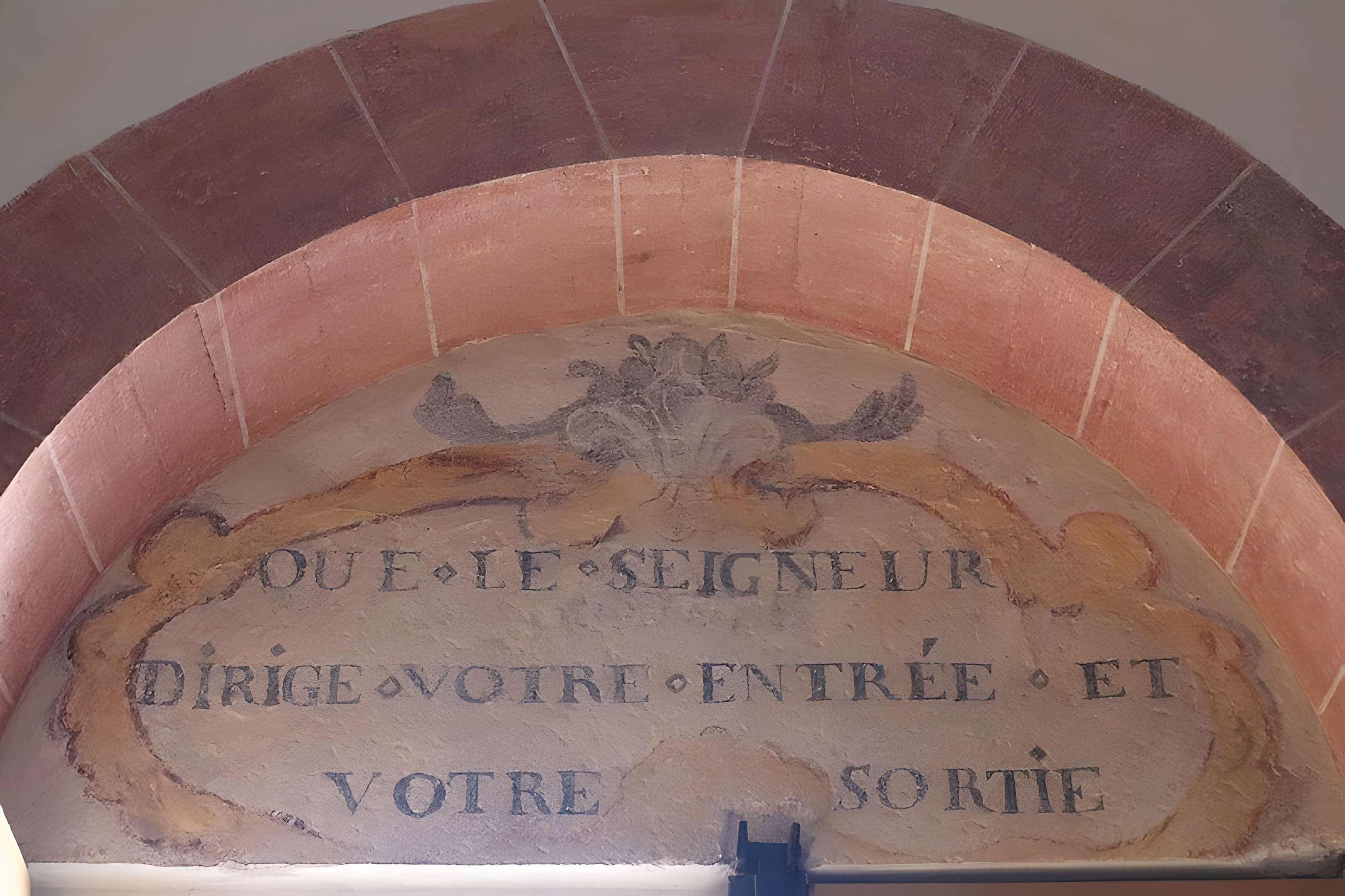 Église Saint-Pierre d'Uchizy