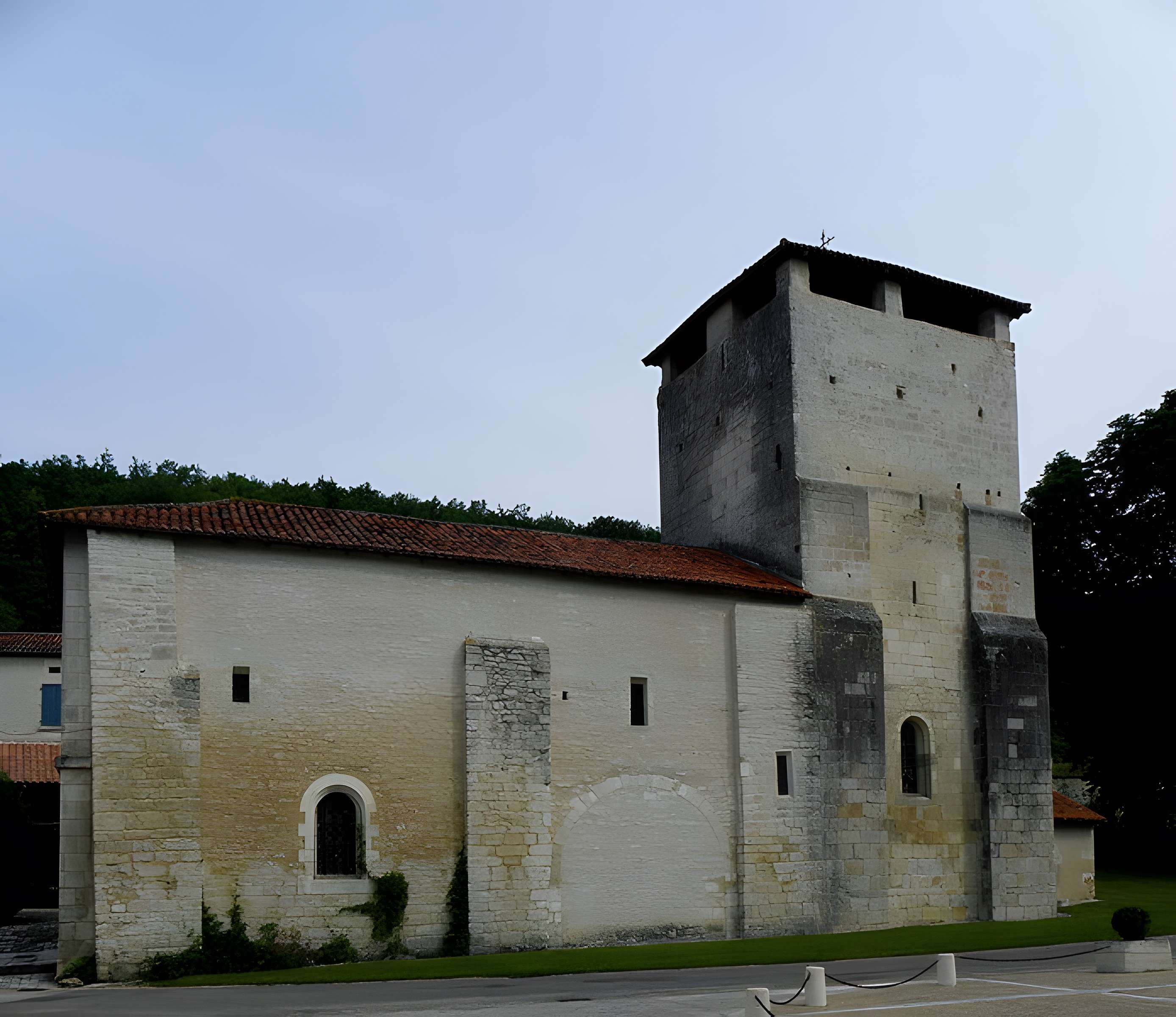 Église Saint-Pierre et Saint-Paul de Bussac