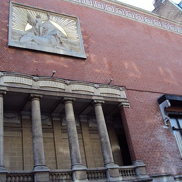 Immeuble, siège du Cercle Phylosophique et Culturel