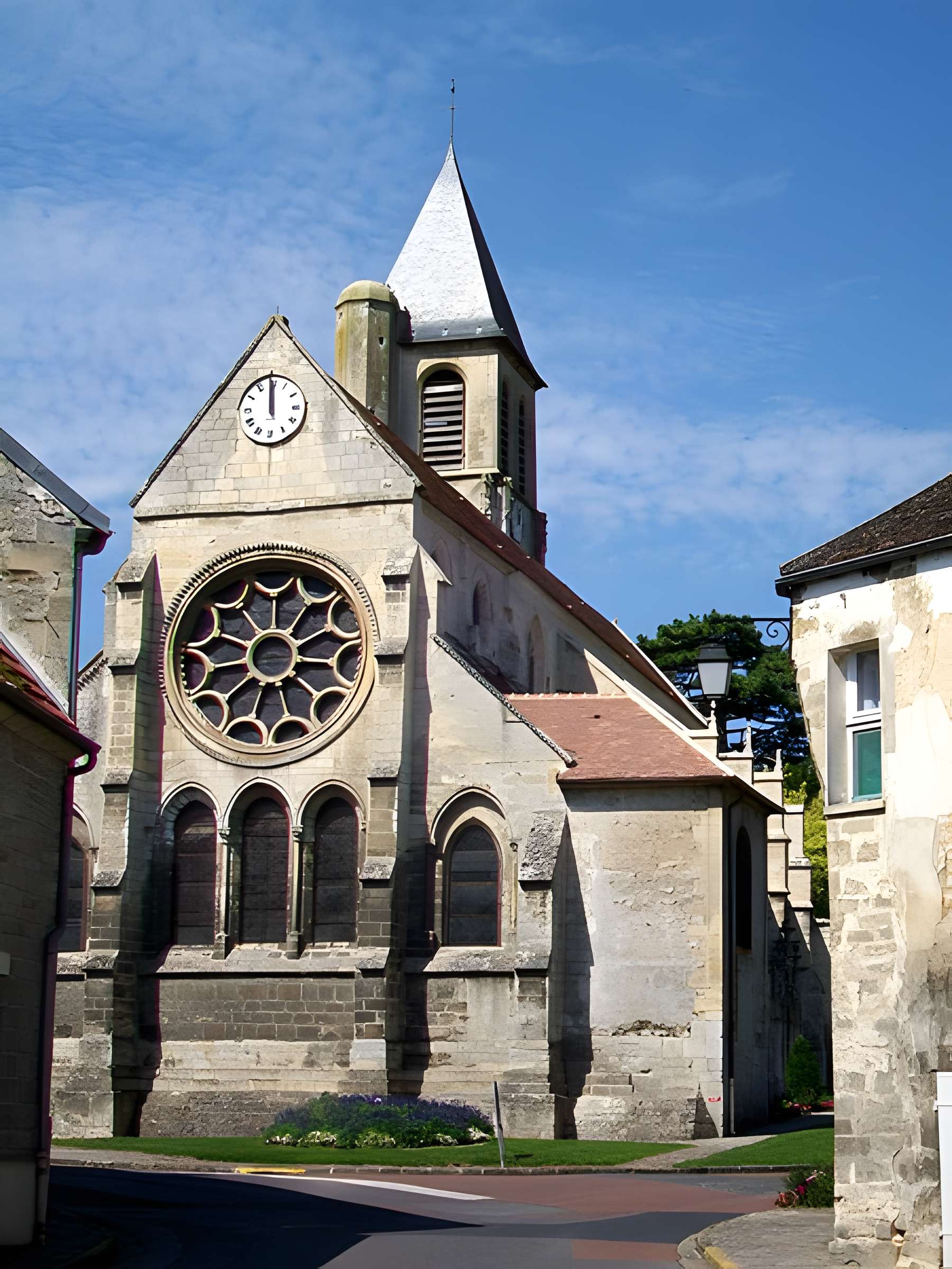 Église Saint-Pierre et Saint-Paul de Précy-sur-Oise