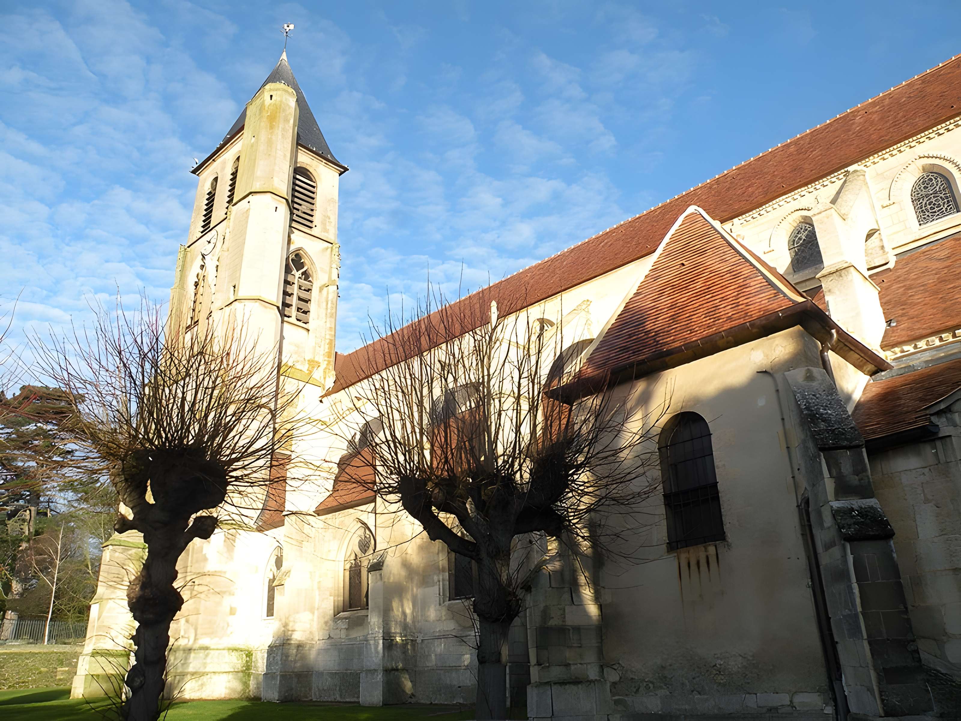 Église Saint-Pierre et Saint-Paul de Précy-sur-Oise