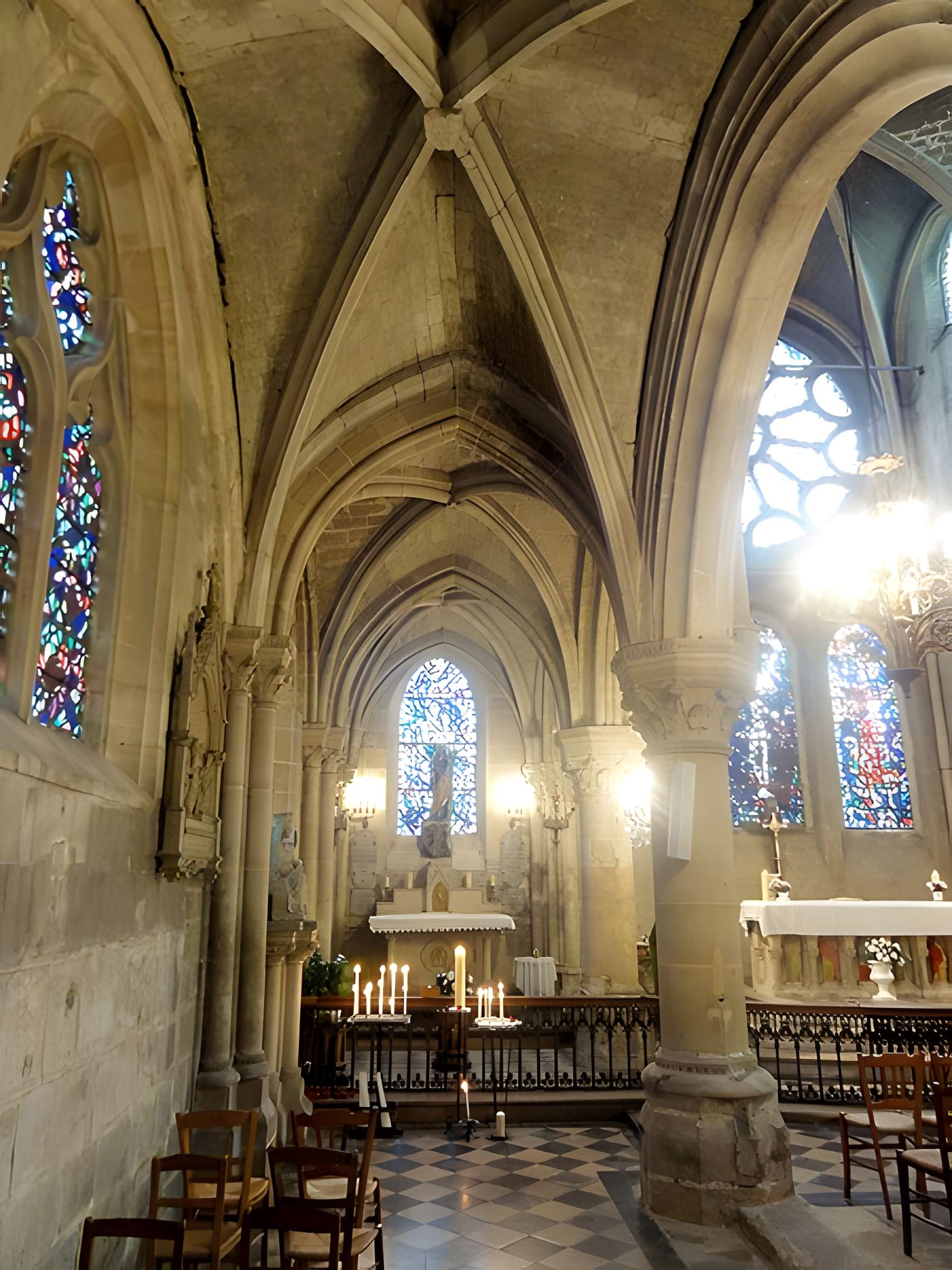 Église Saint-Pierre et Saint-Paul de Précy-sur-Oise