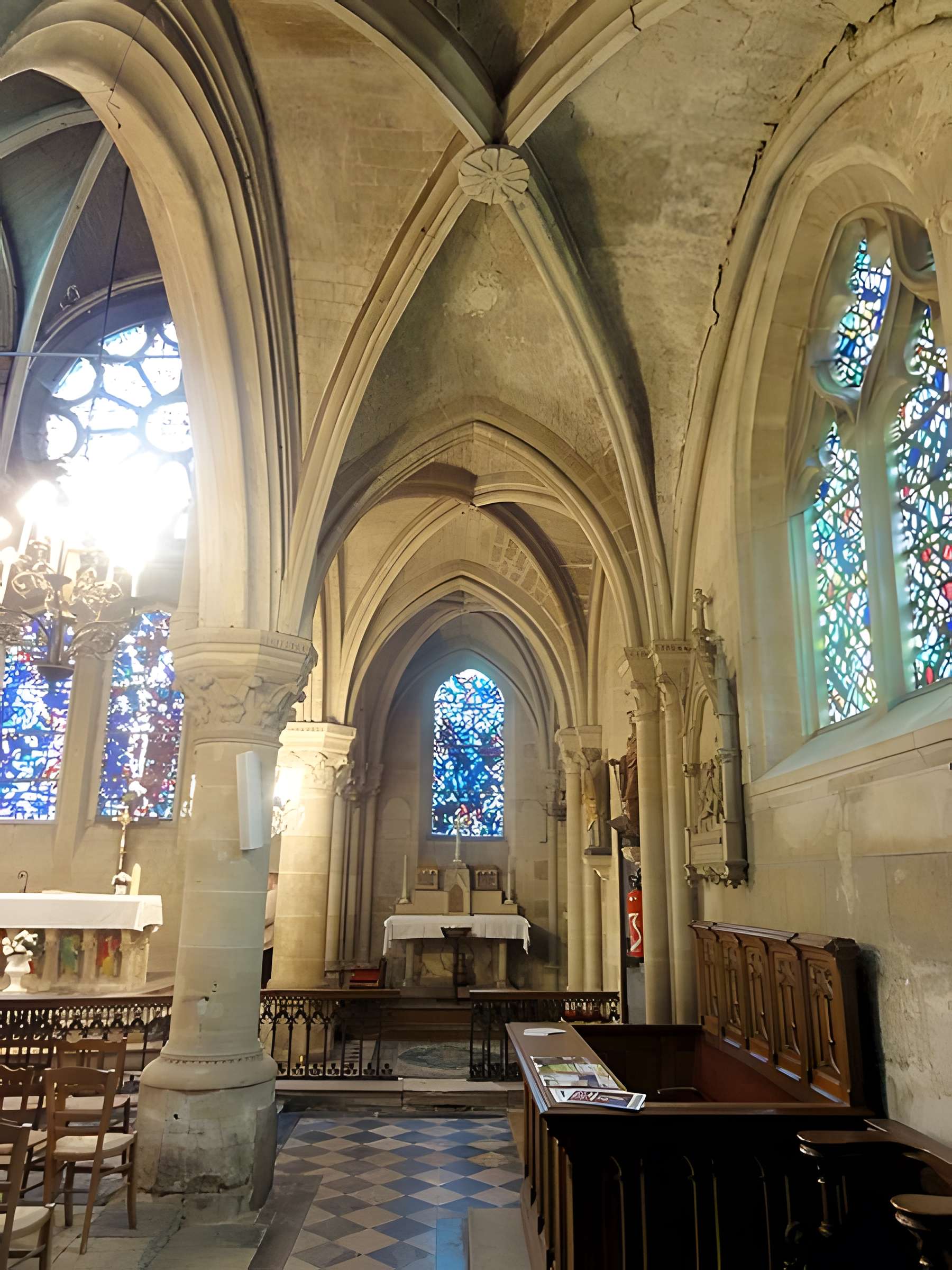 Église Saint-Pierre et Saint-Paul de Précy-sur-Oise