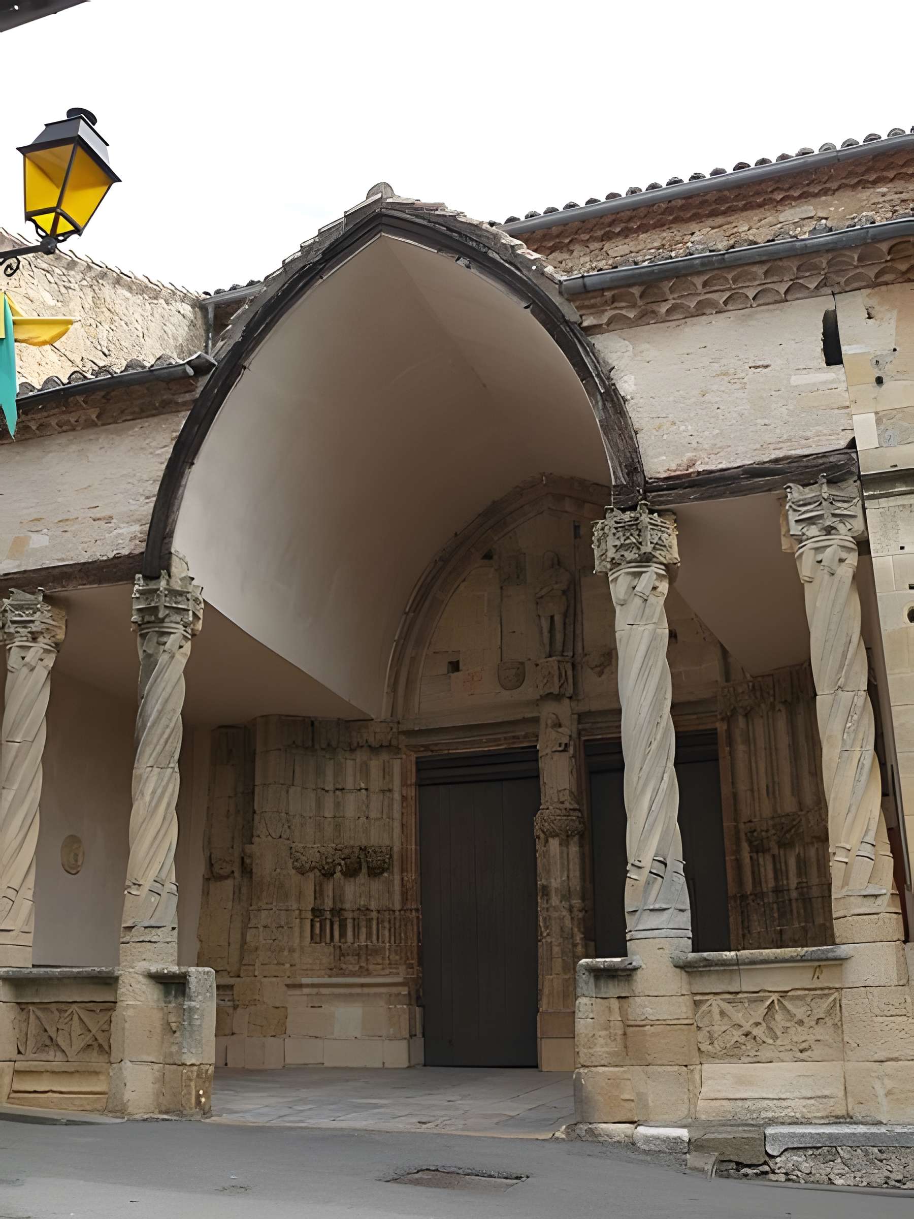 Église Saint-Pierre-aux-Liens d'Aurignac 