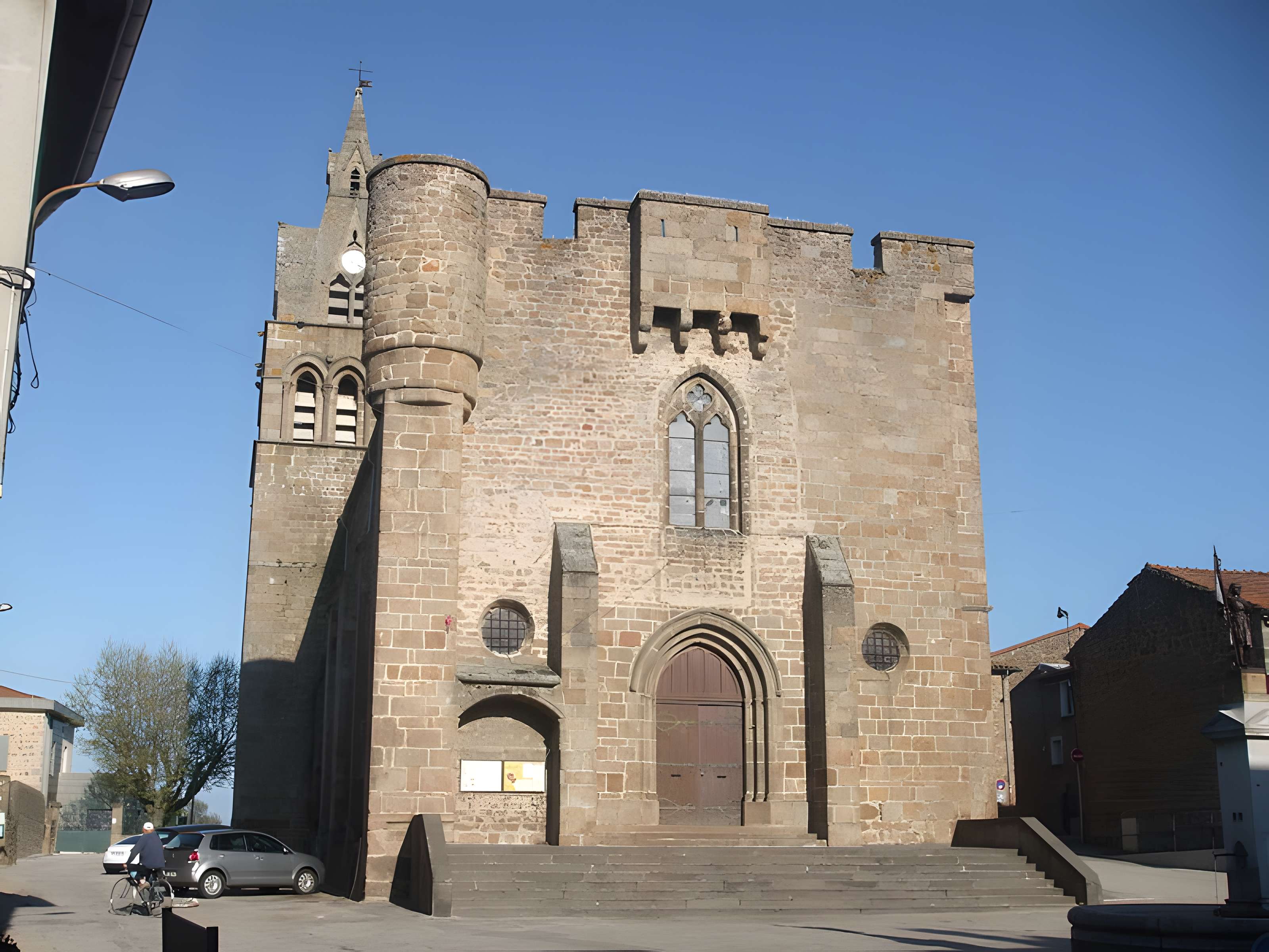 Église Saint-Pierre-aux-Liens de Quintenas