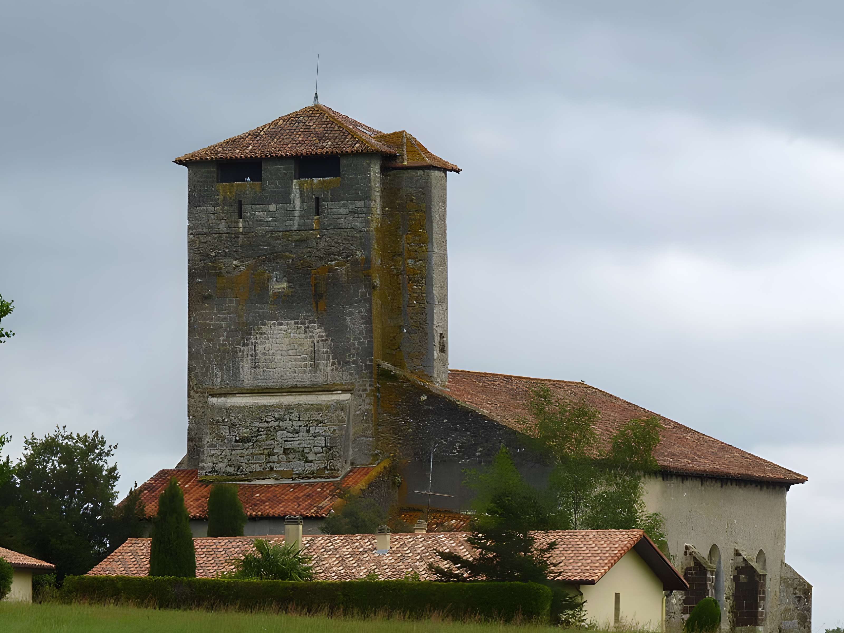Église Saint-Pierre-Brocas de Montaut 