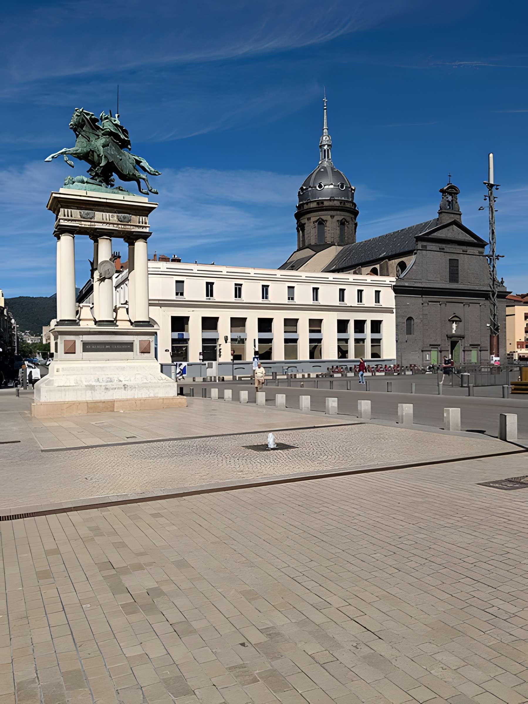 Église Saint-Pierre-des-Minimes de Clermont-Ferrand