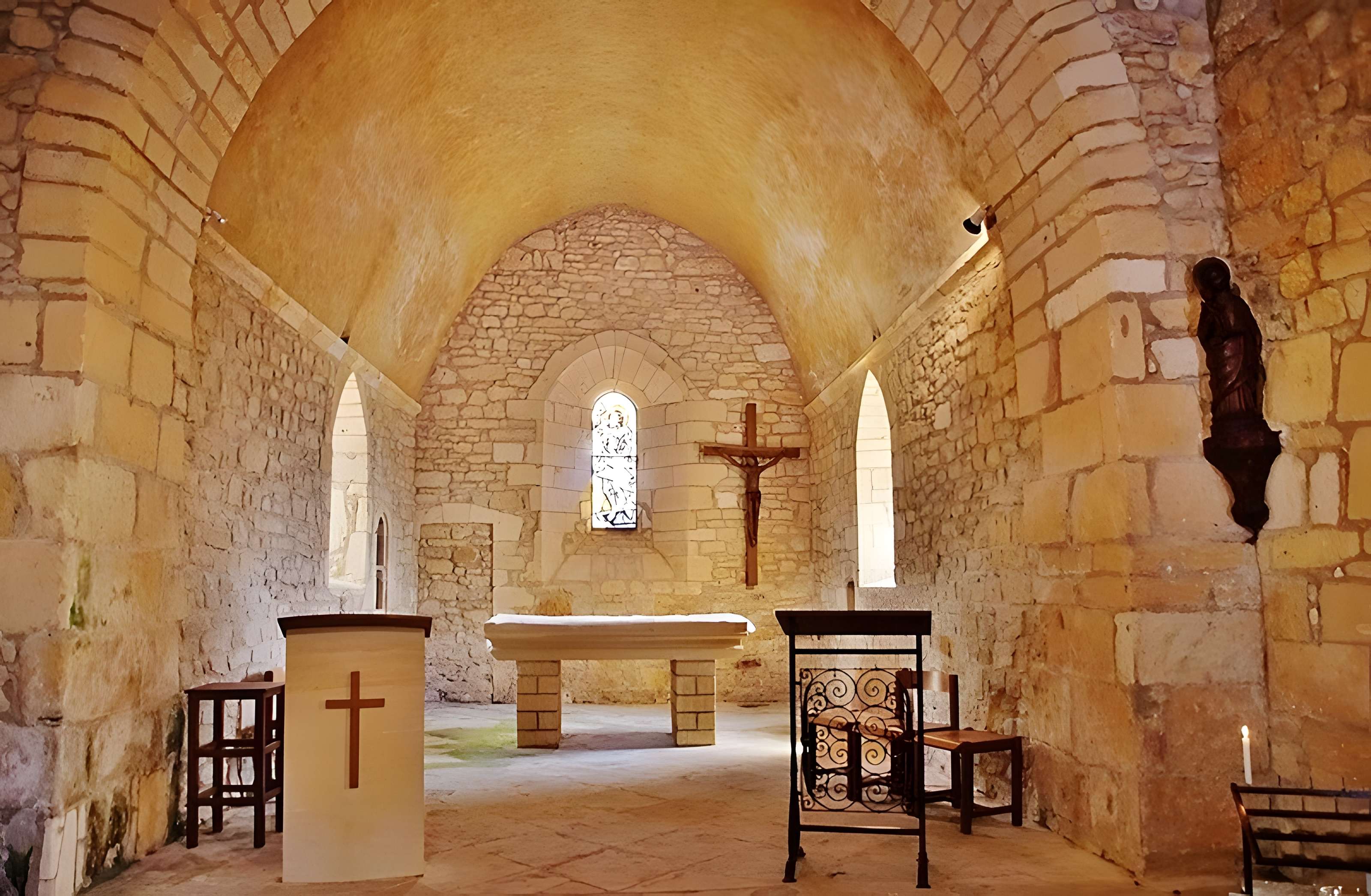 Église Saint-Pierre-ès-Liens de Cabans