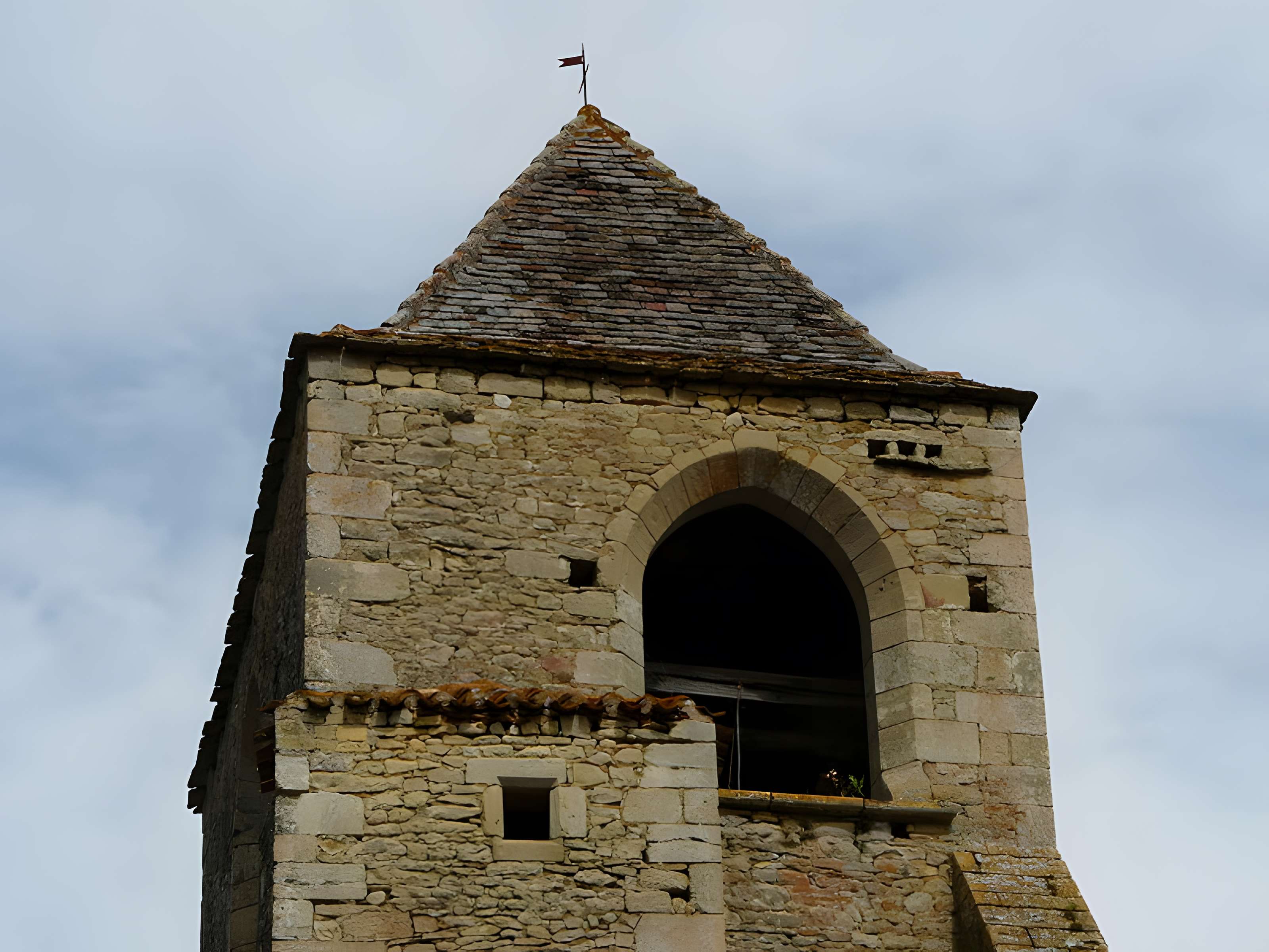 Église Saint-Pierre-ès-Liens de Cabans