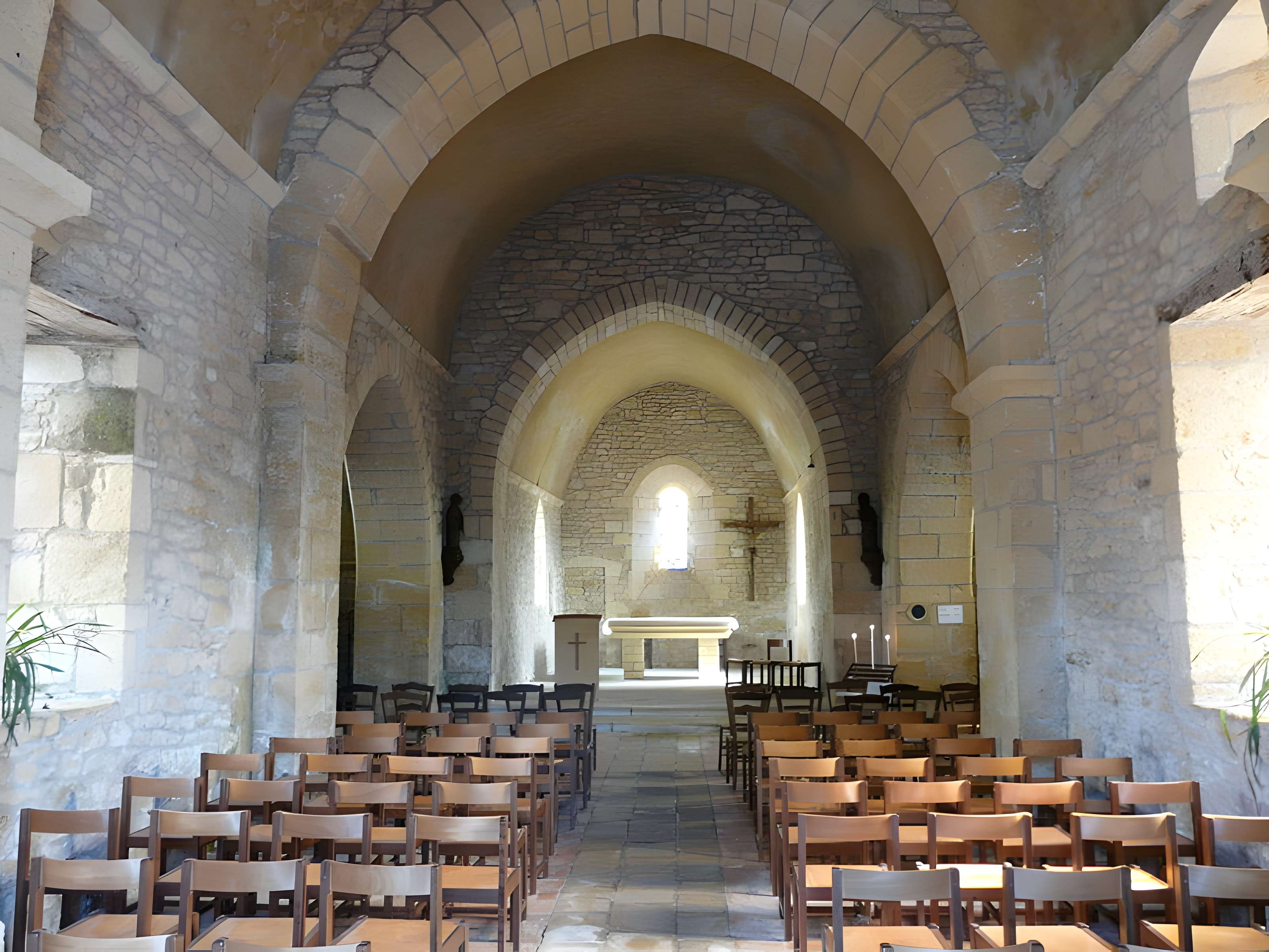 Église Saint-Pierre-ès-Liens de Cabans