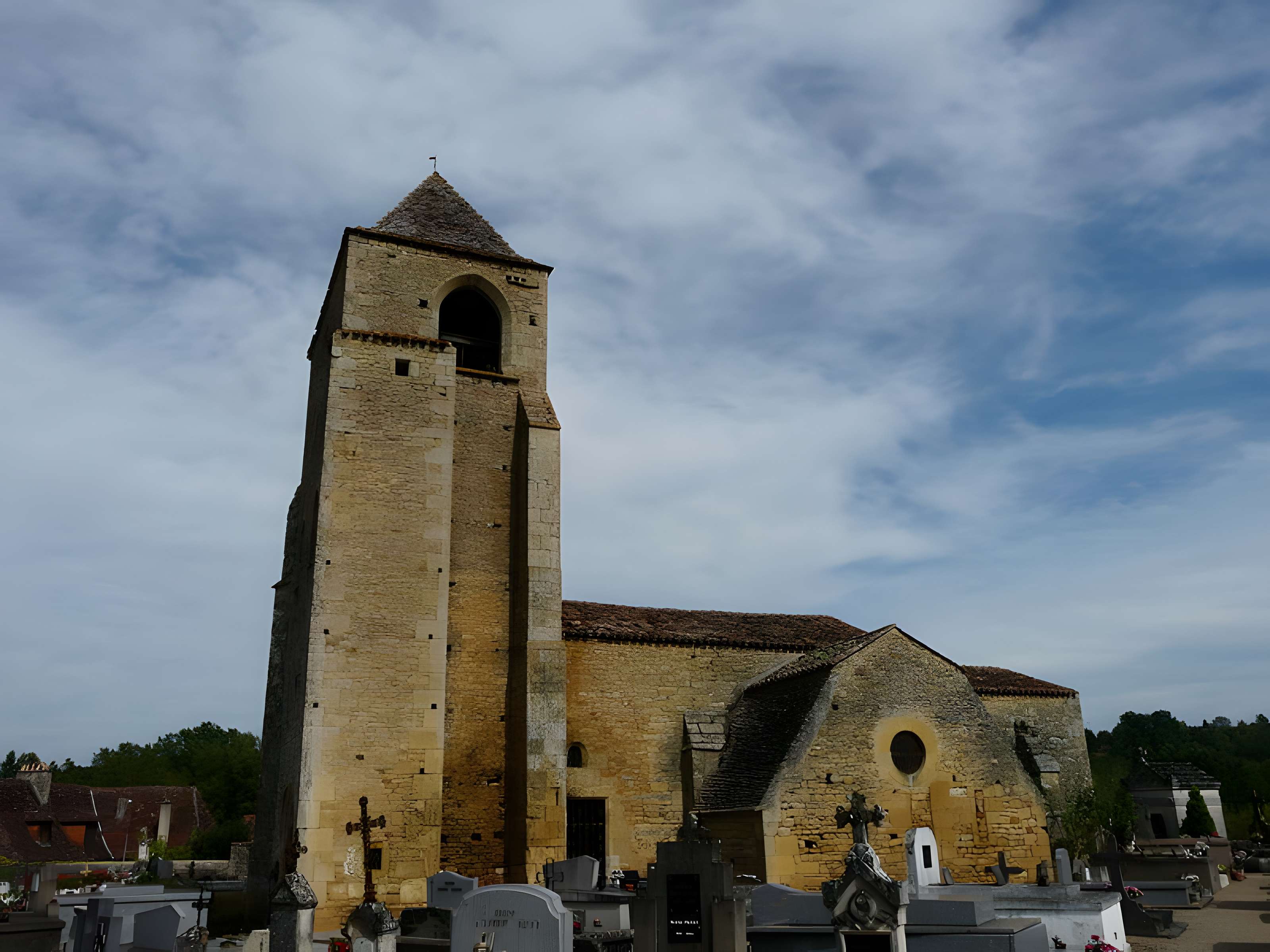 Église Saint-Pierre-ès-Liens de Cabans